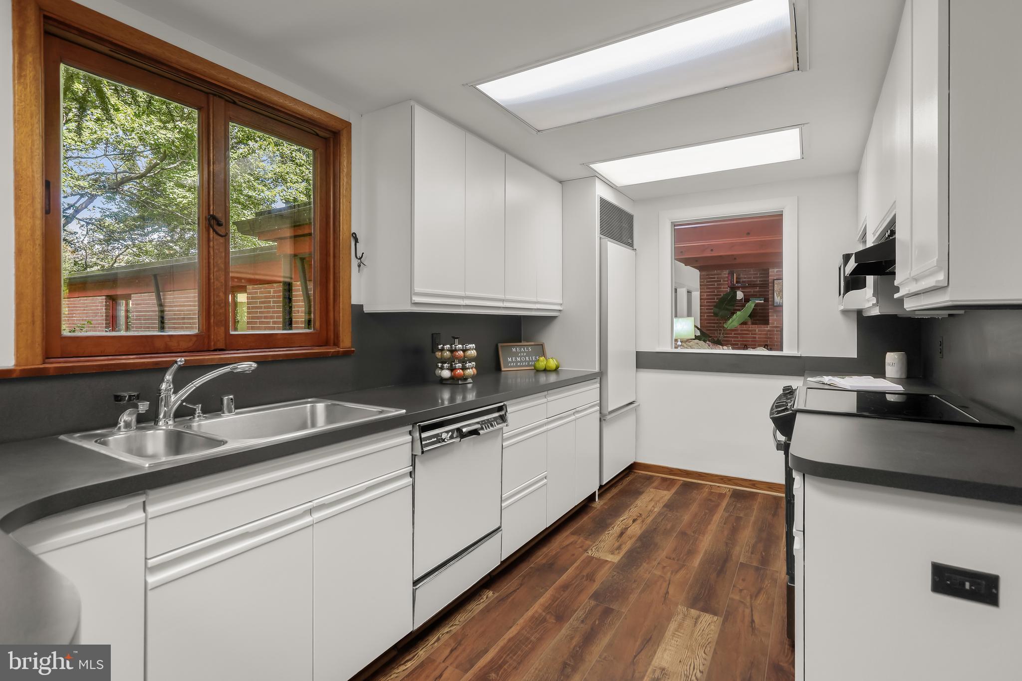 GIBSON ISLAND - Residential