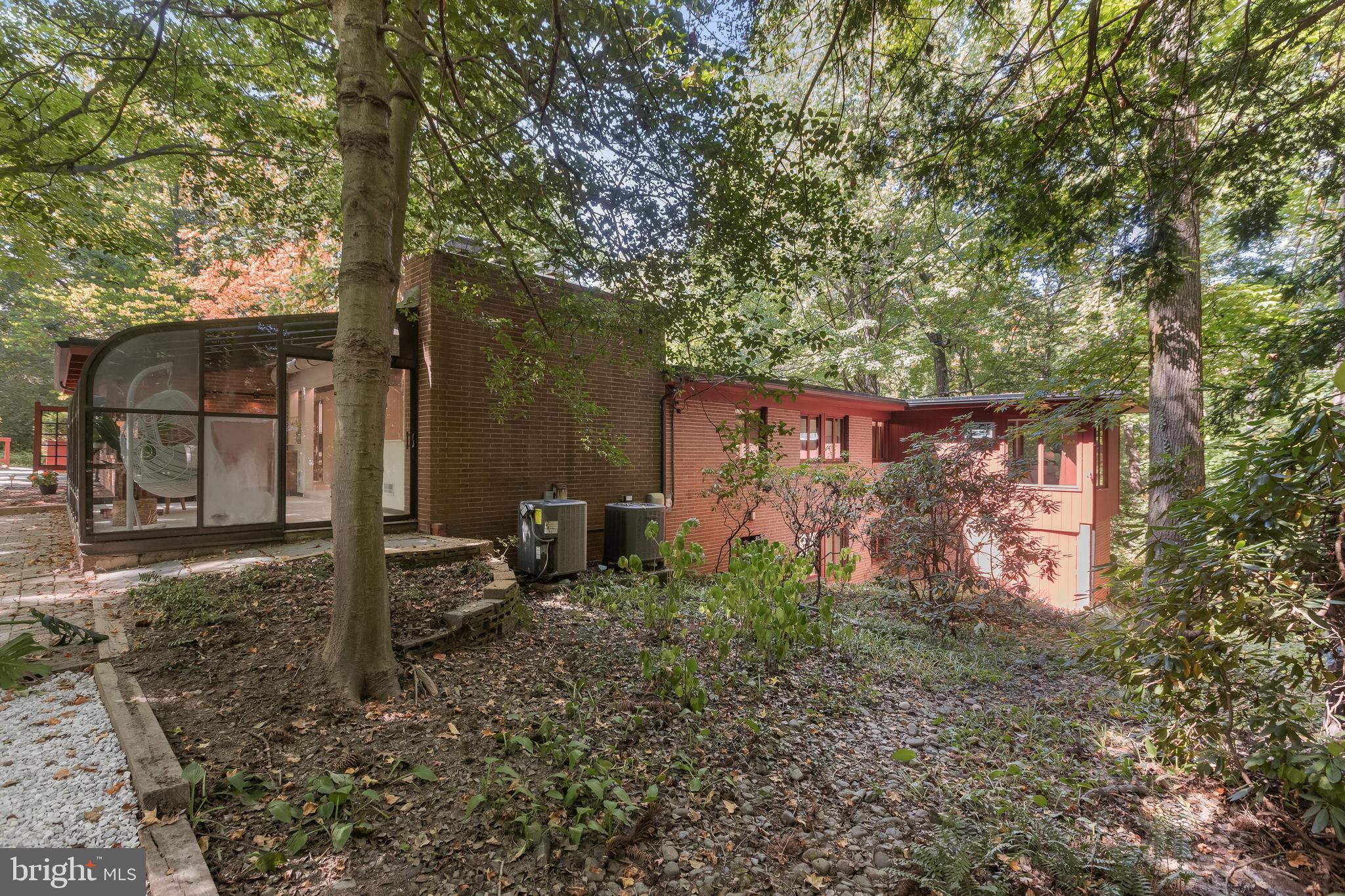 GIBSON ISLAND - Residential