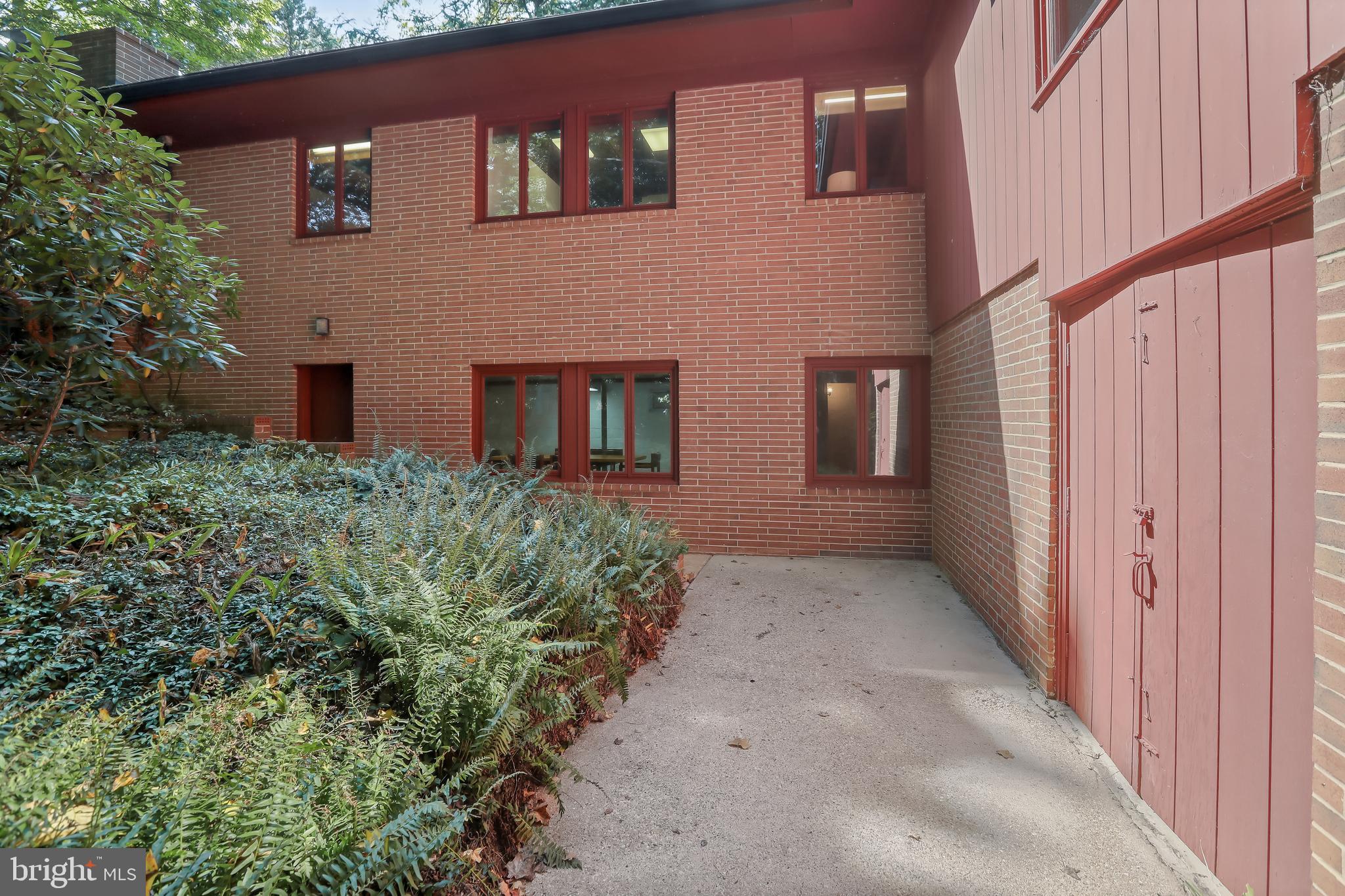 GIBSON ISLAND - Residential