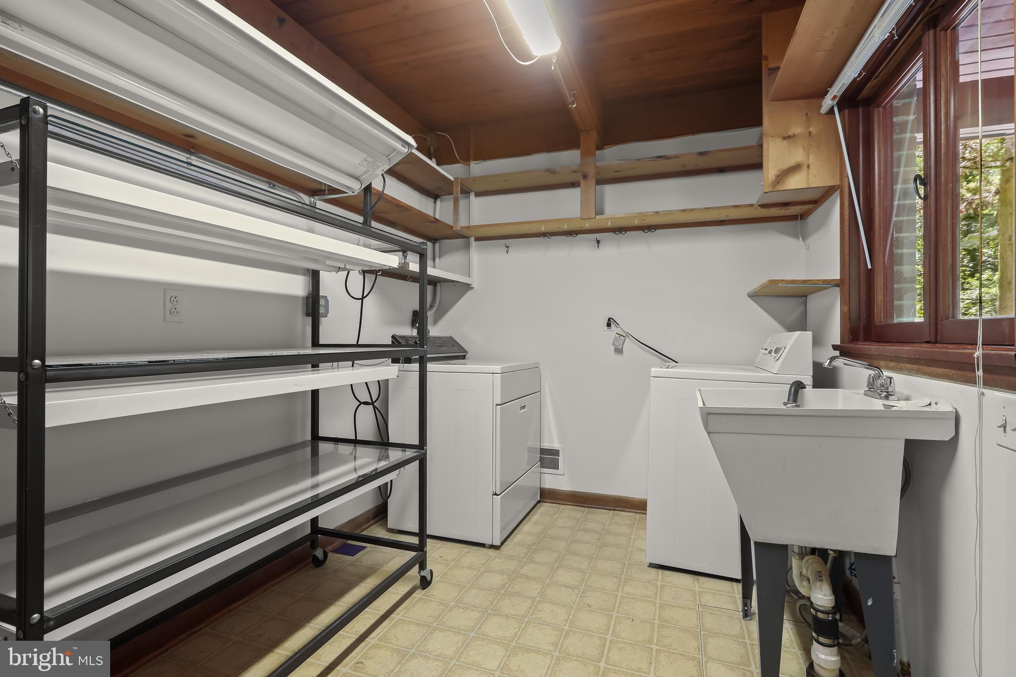 GIBSON ISLAND - Residential