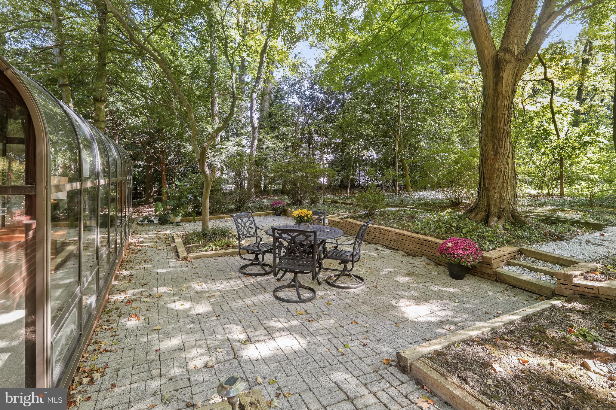 GIBSON ISLAND - Residential