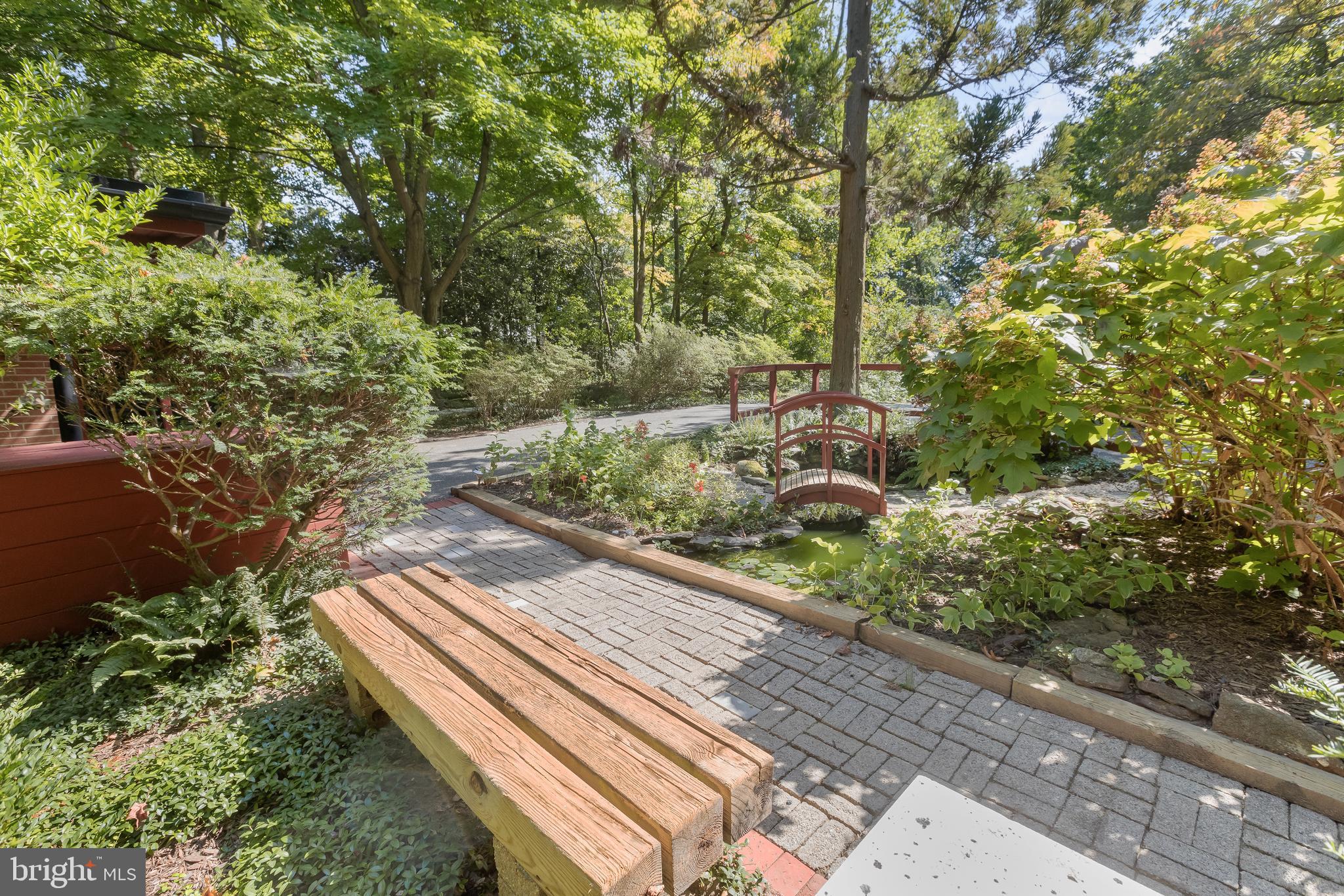 GIBSON ISLAND - Residential