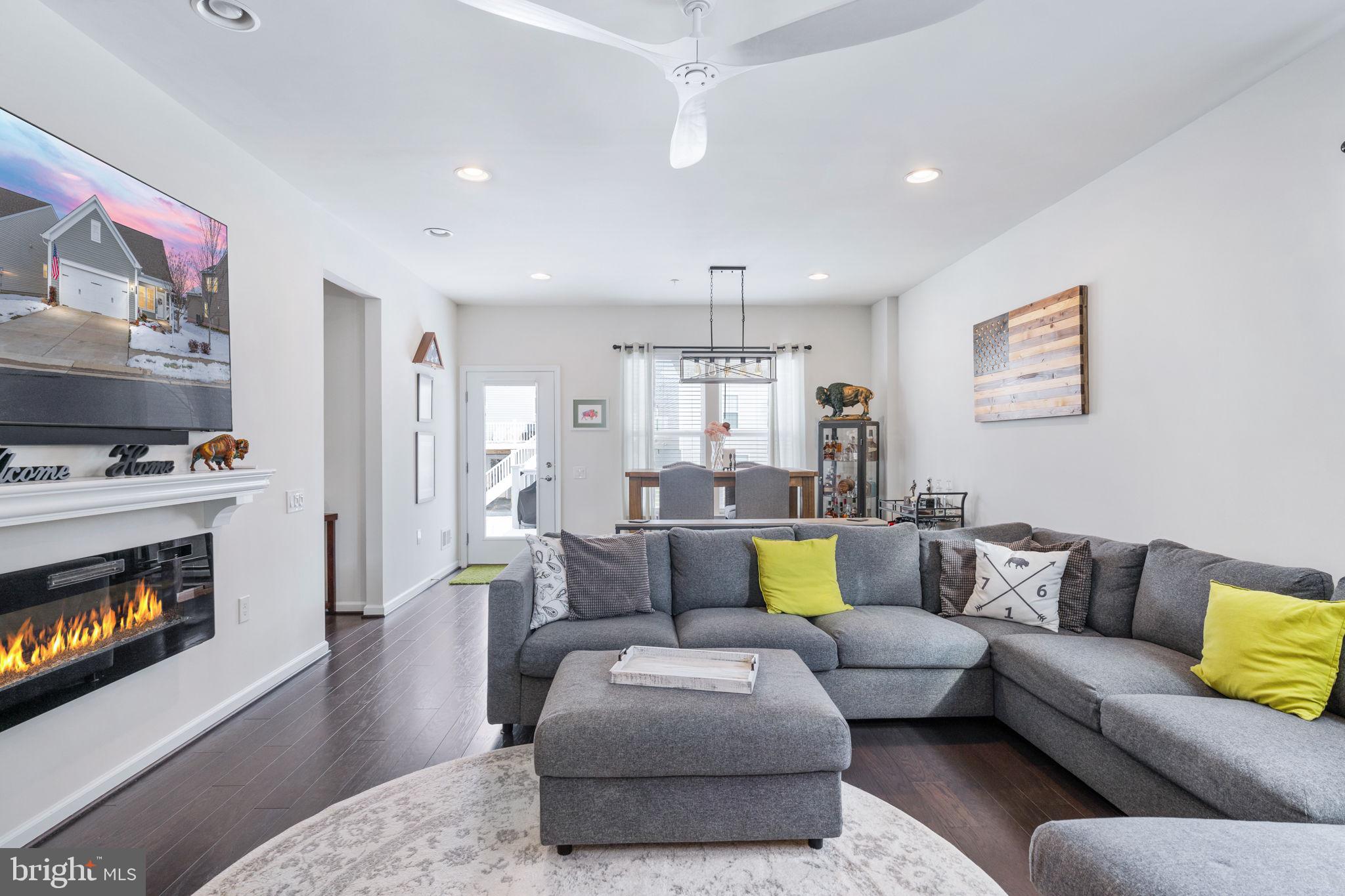 CELEBRATE - Residential