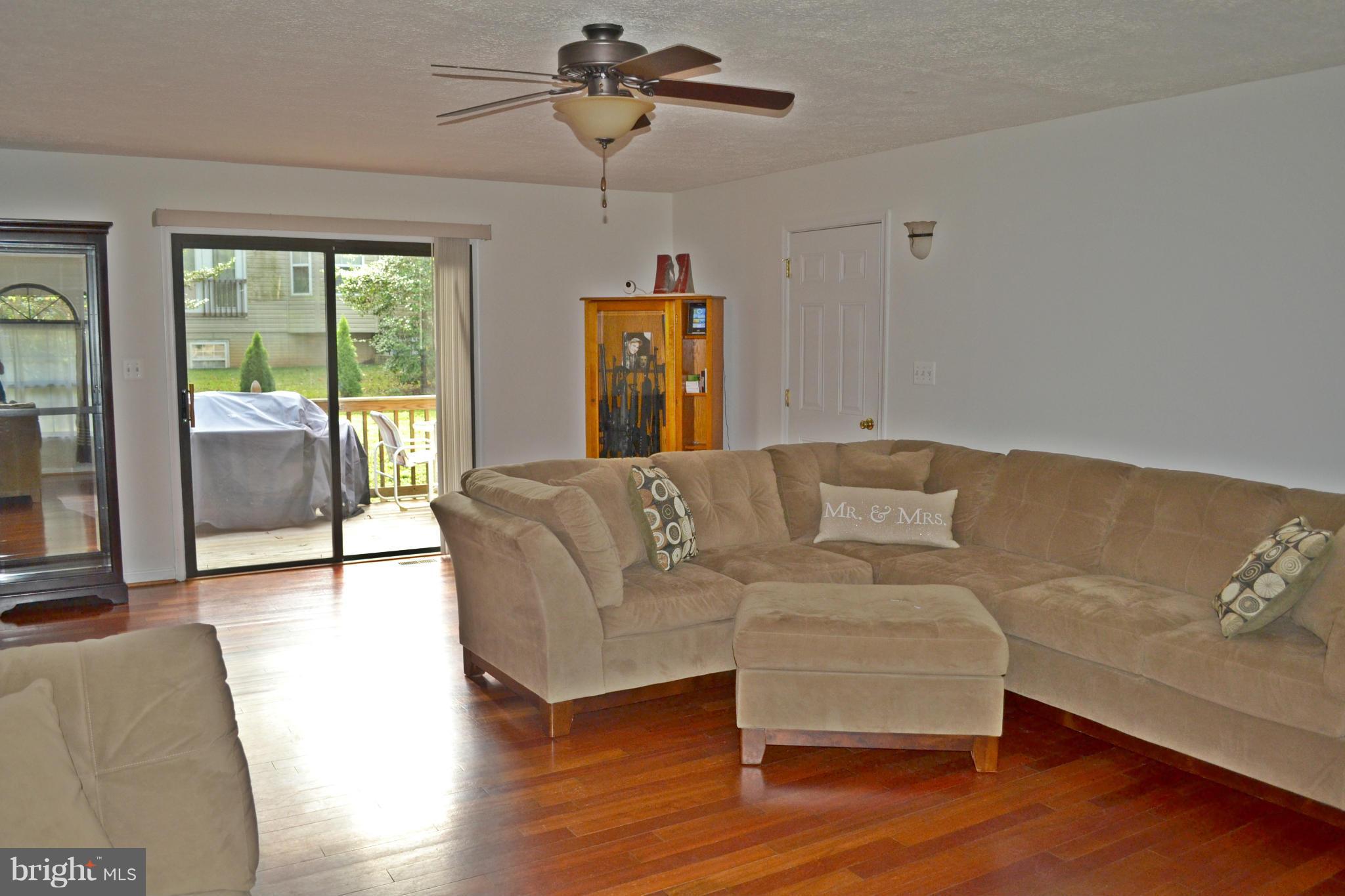 WHITE SANDS - Residential Lease