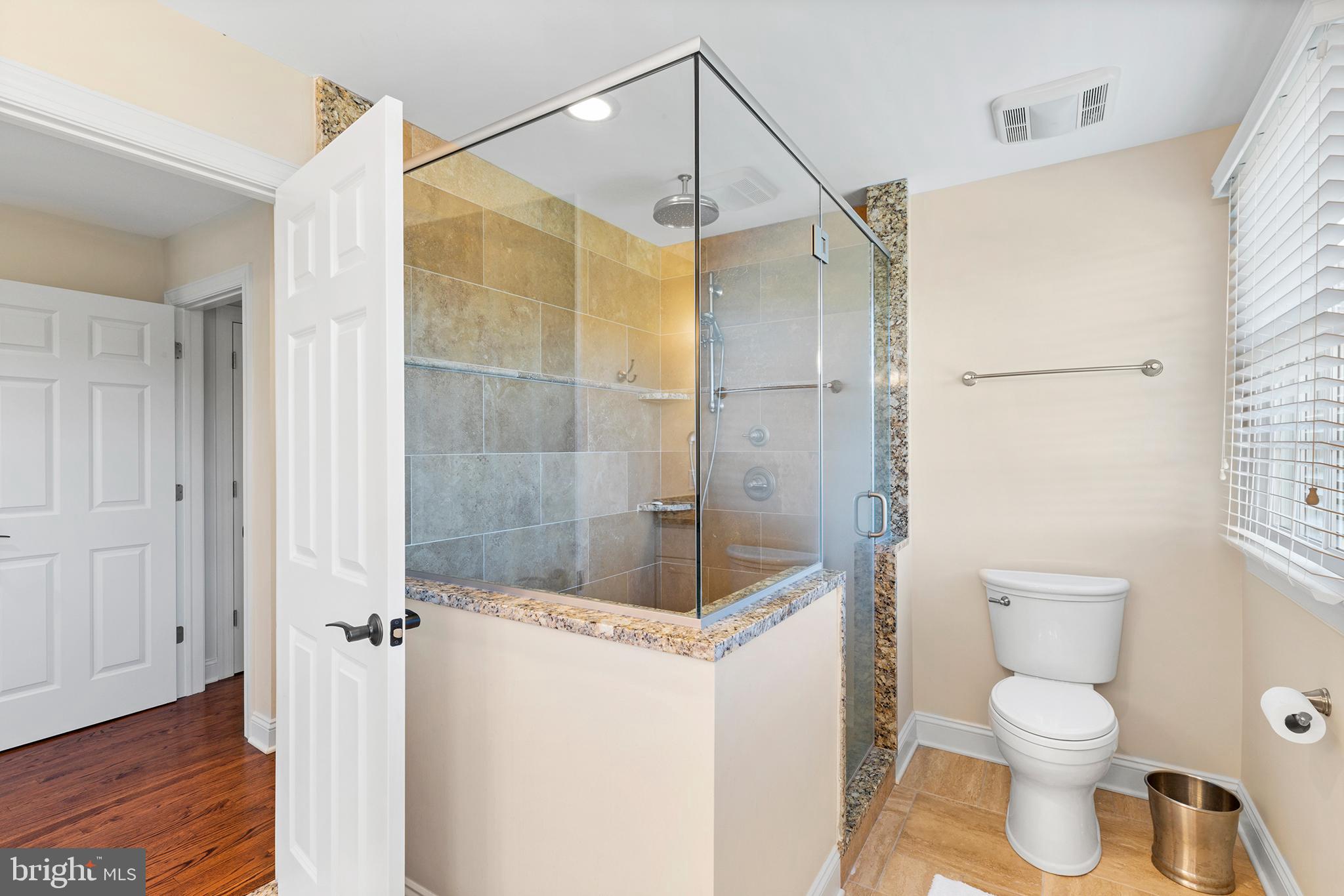 RADNOR HUNT - Residential