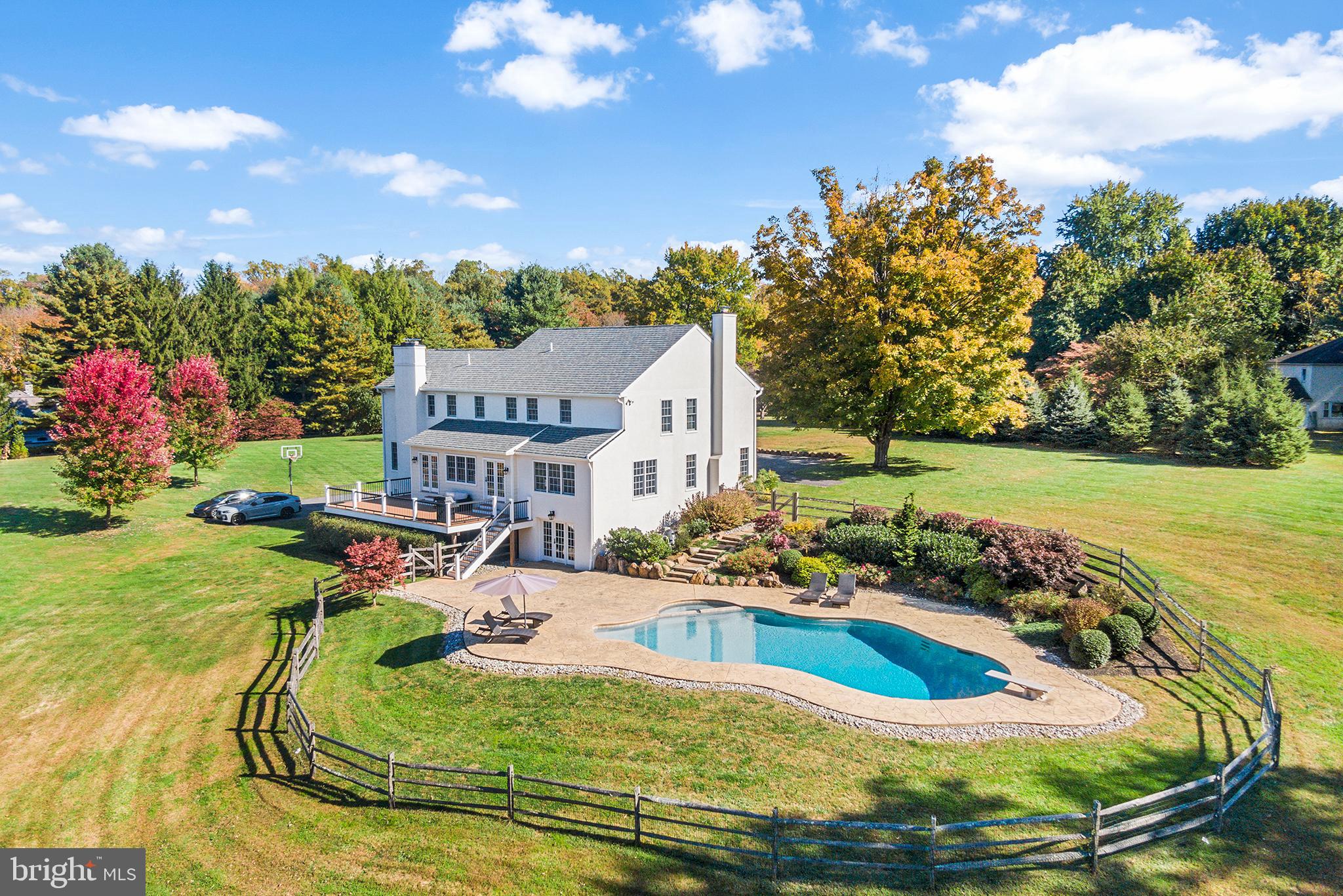 RADNOR HUNT - Residential