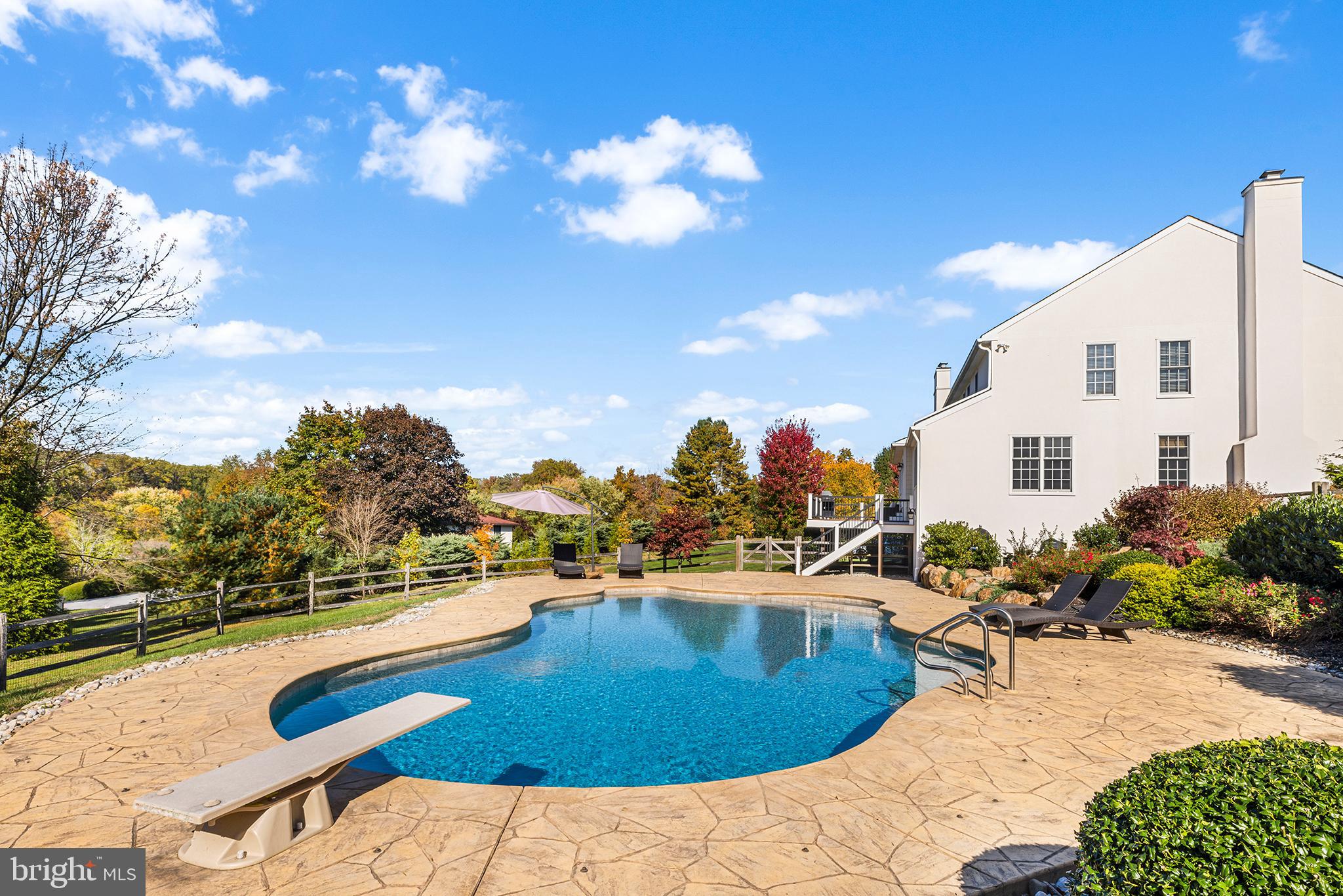 RADNOR HUNT - Residential