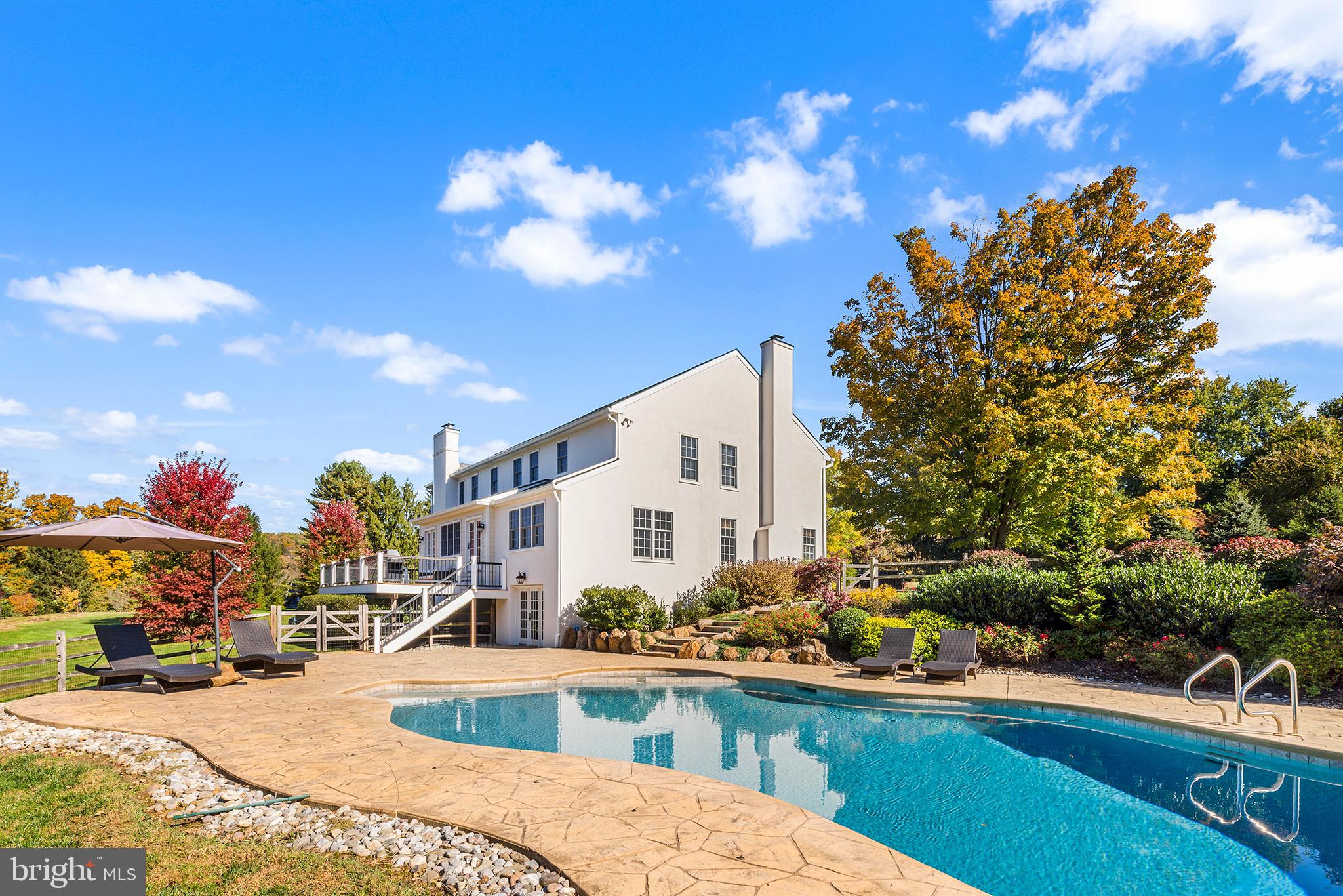 RADNOR HUNT - Residential