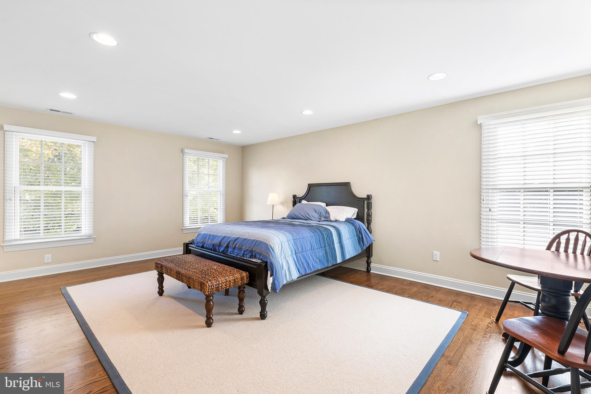 RADNOR HUNT - Residential