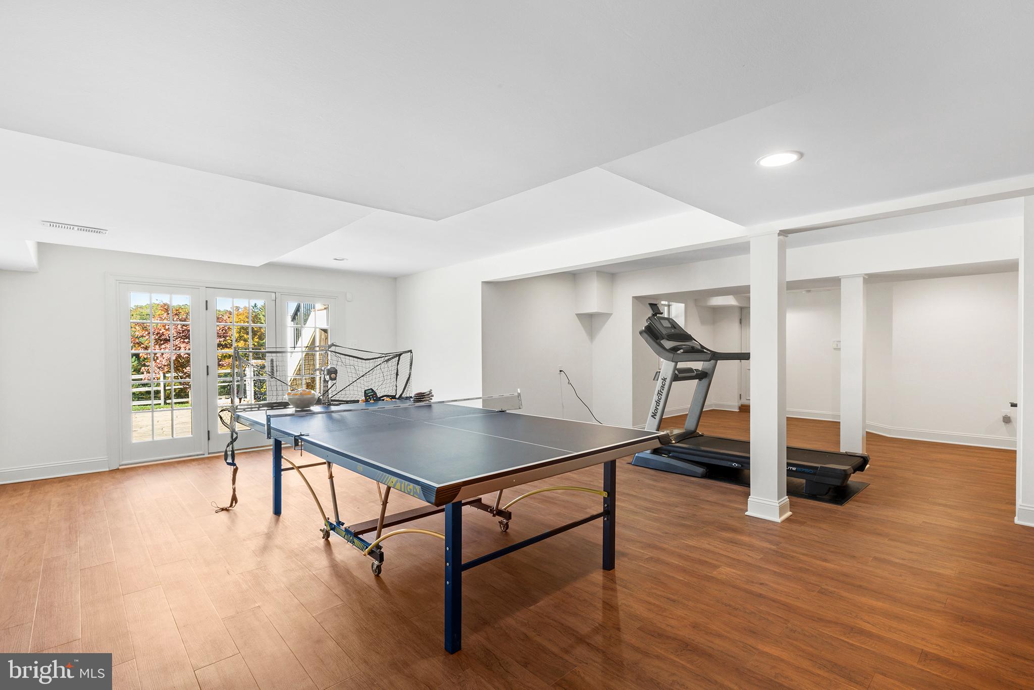 RADNOR HUNT - Residential
