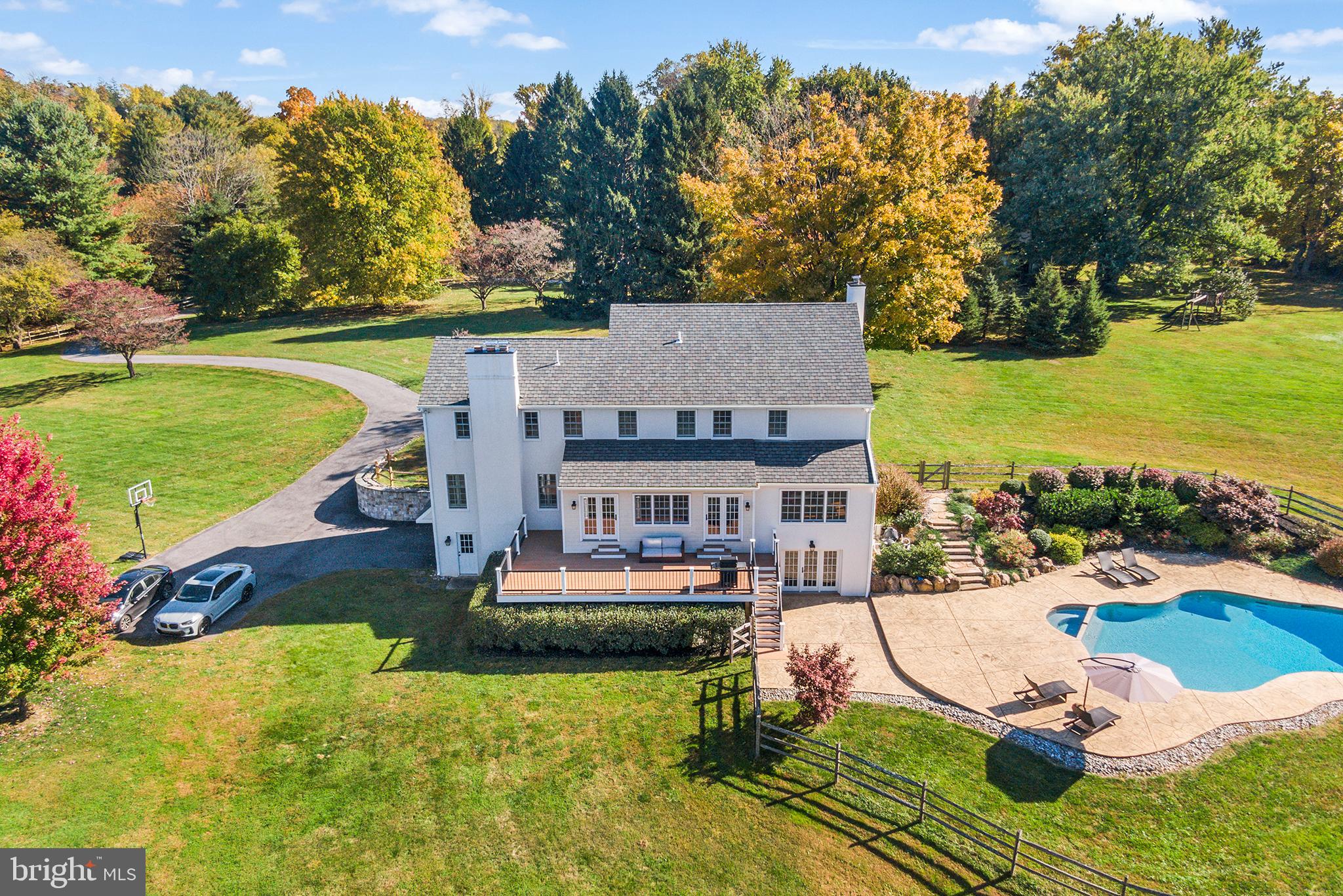 RADNOR HUNT - Residential