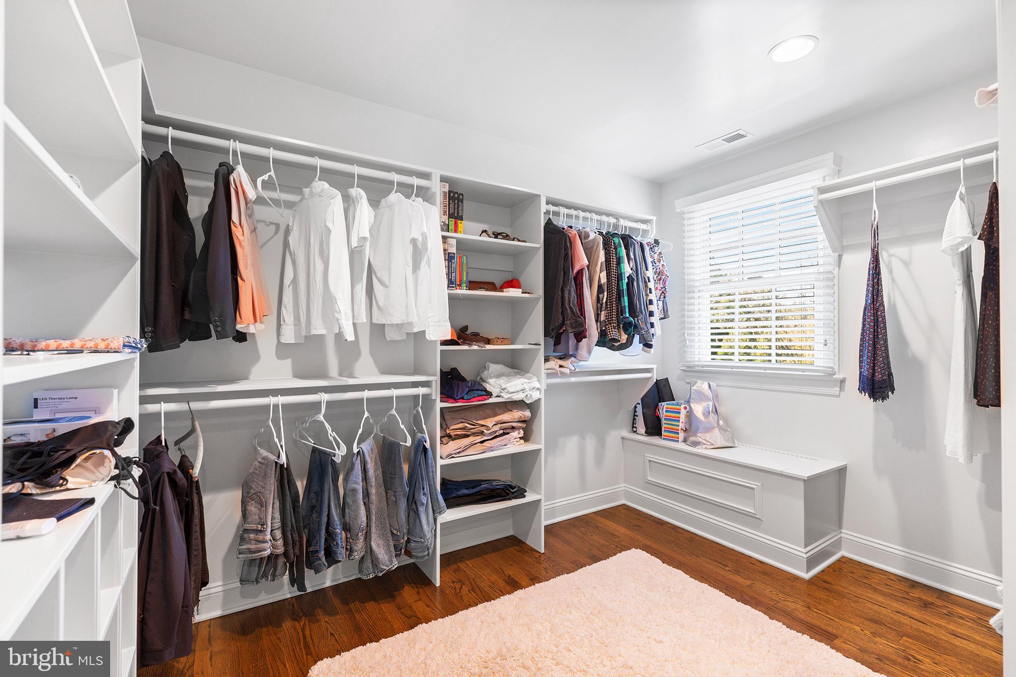 RADNOR HUNT - Residential