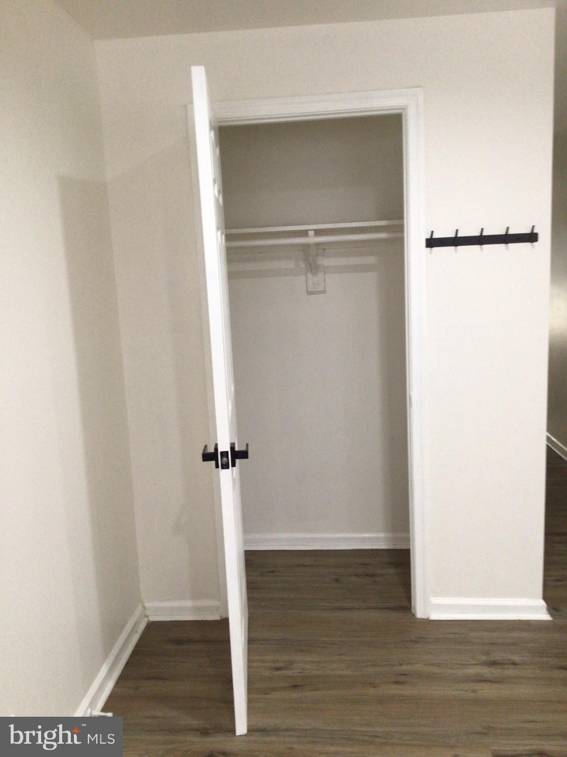 FRANKLIN SQUARE HISTORIC DISTRICT - Residential Lease