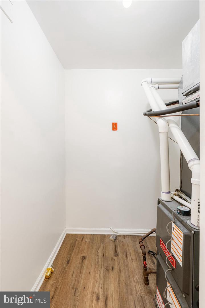 FRANKLIN SQUARE HISTORIC DISTRICT - Residential Lease