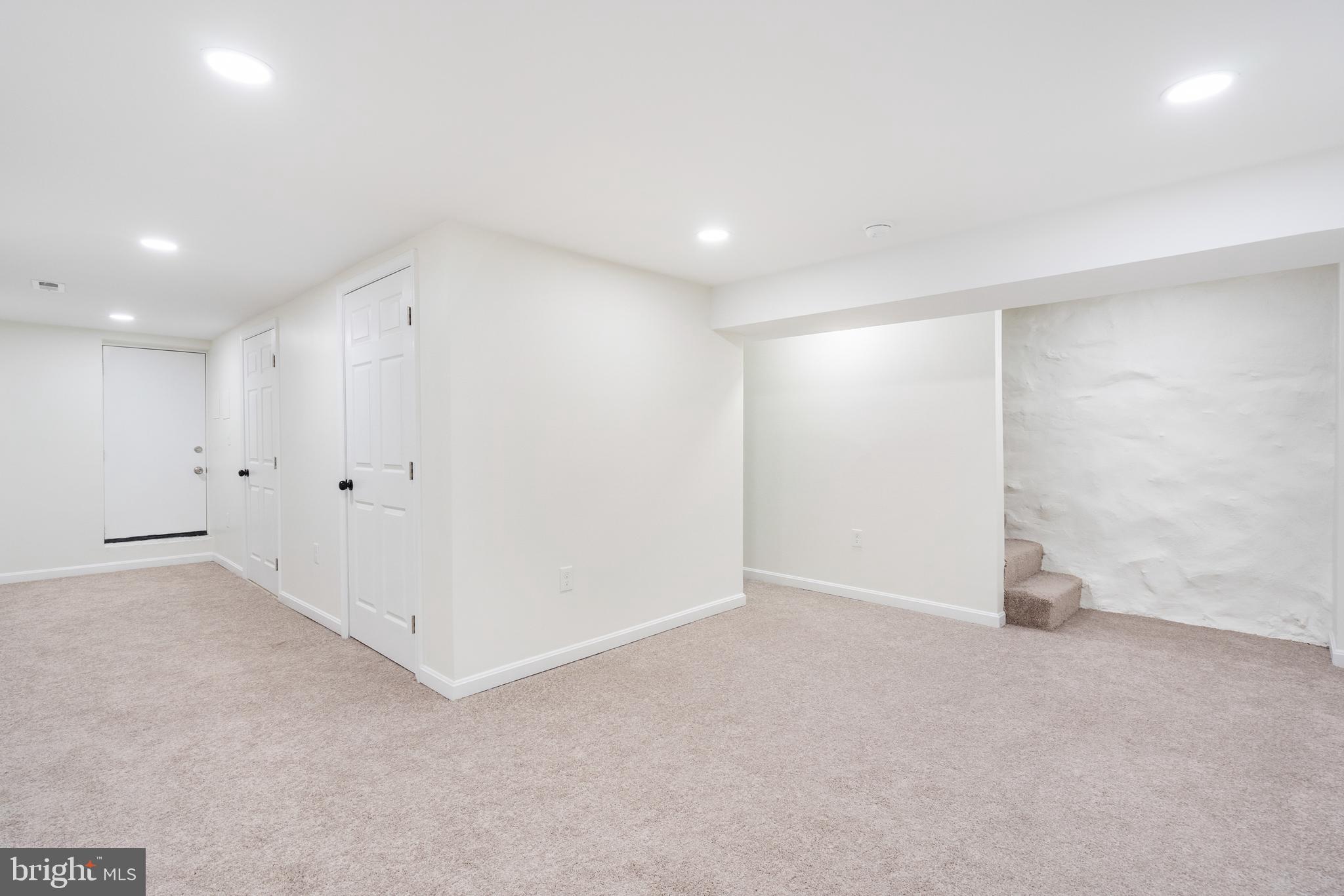 MONDAWMIN - Residential