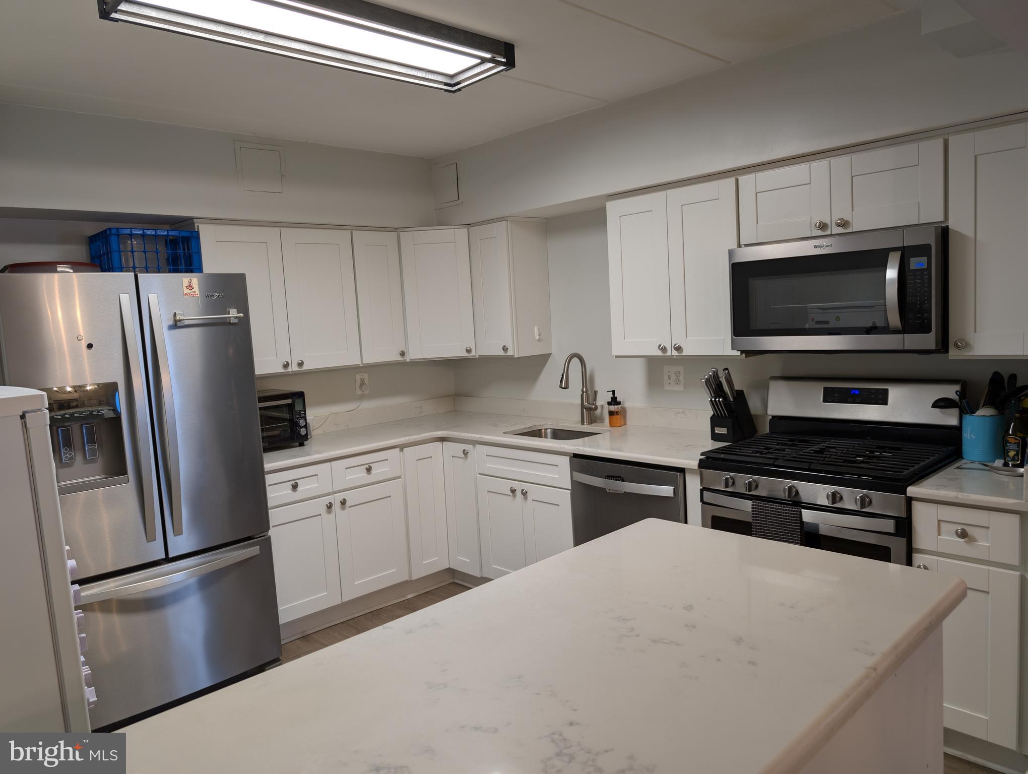 VILLAGE OF WILDE LAKE - Residential Lease