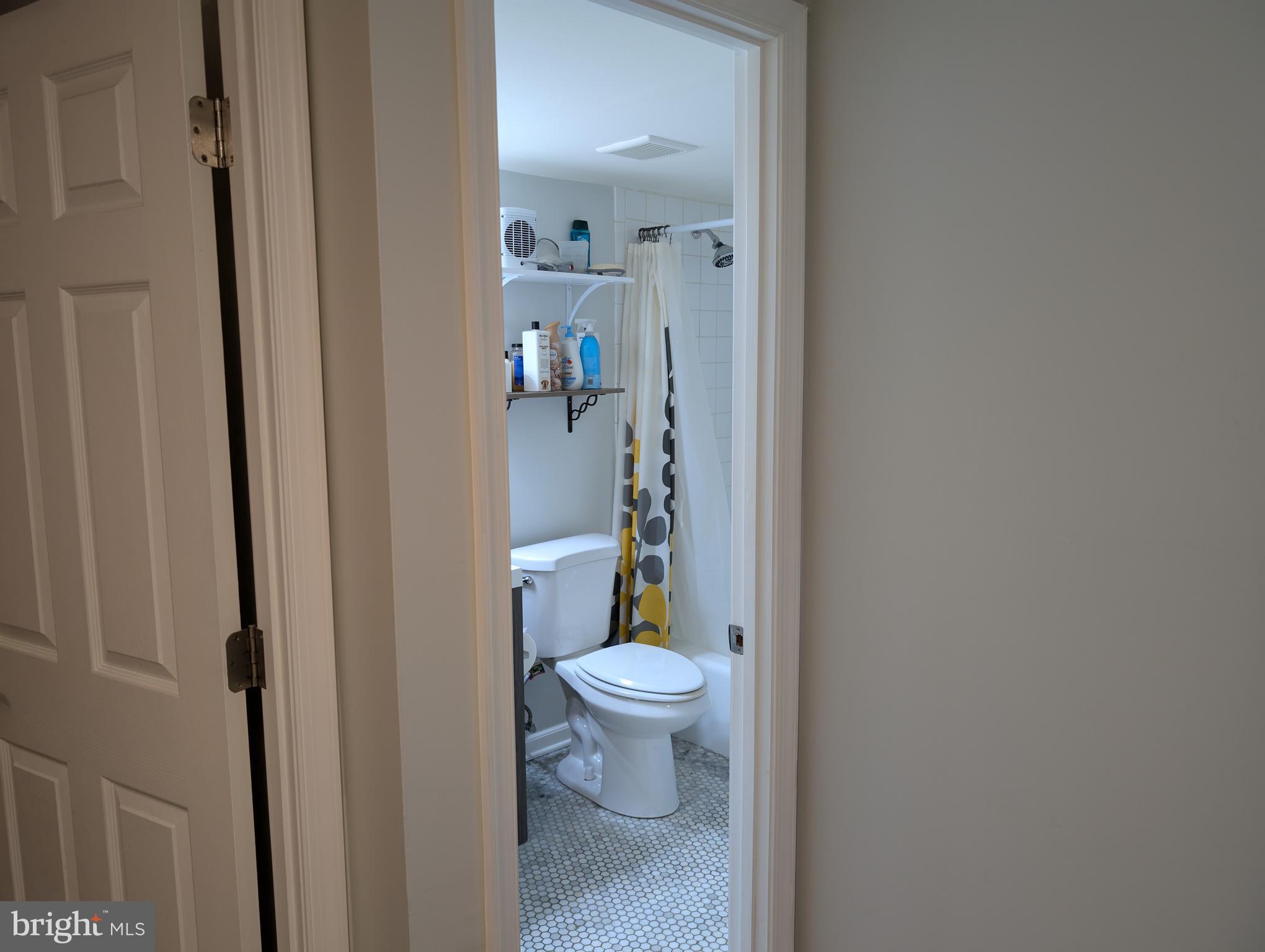 VILLAGE OF WILDE LAKE - Residential Lease