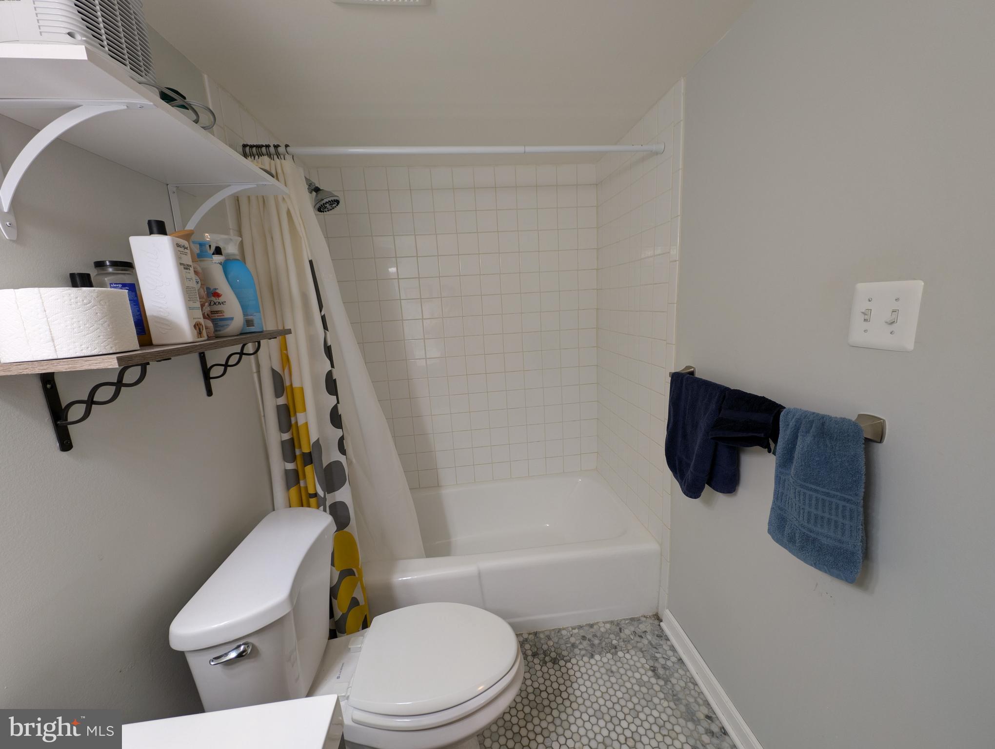 VILLAGE OF WILDE LAKE - Residential Lease