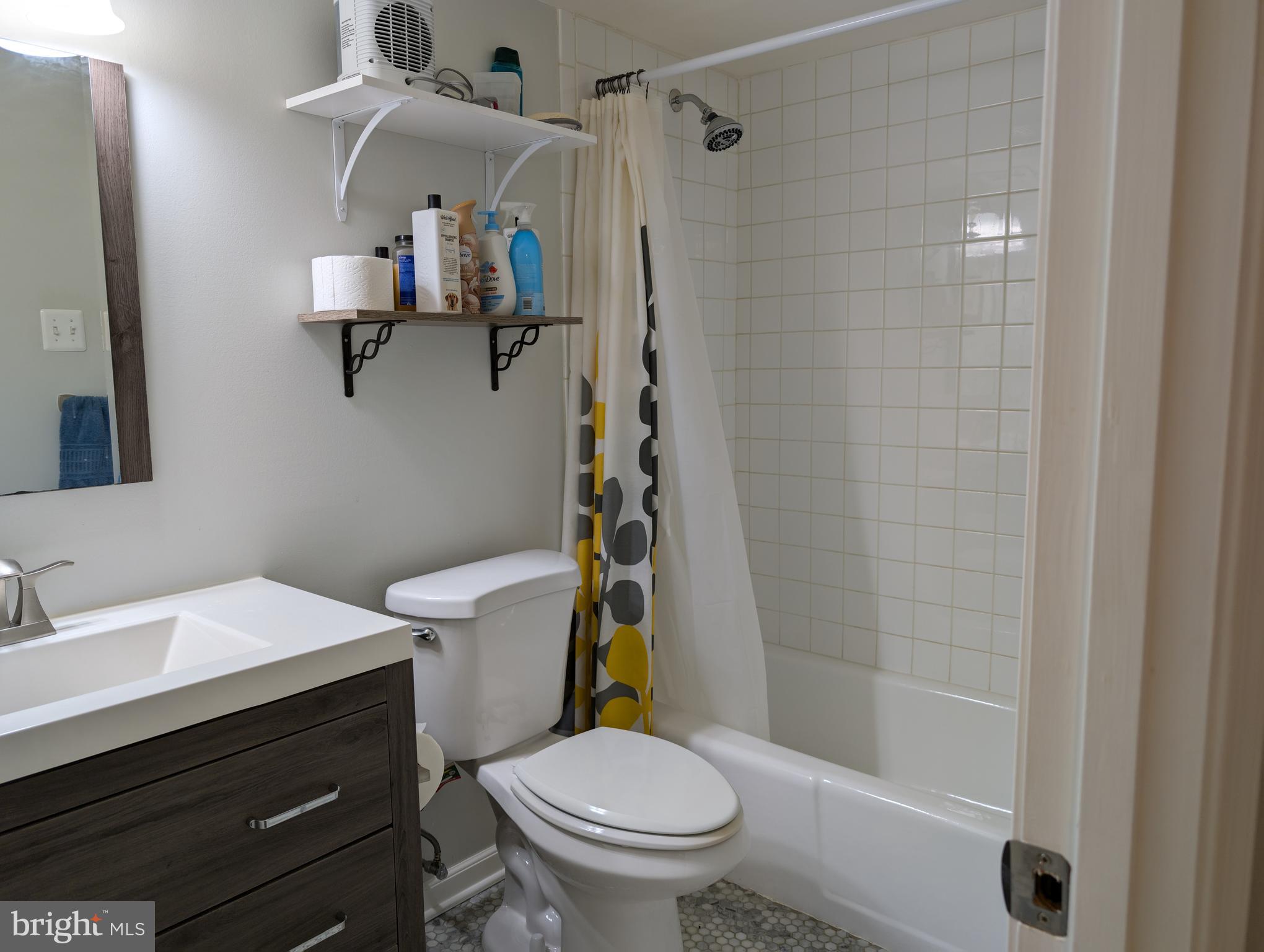 VILLAGE OF WILDE LAKE - Residential Lease