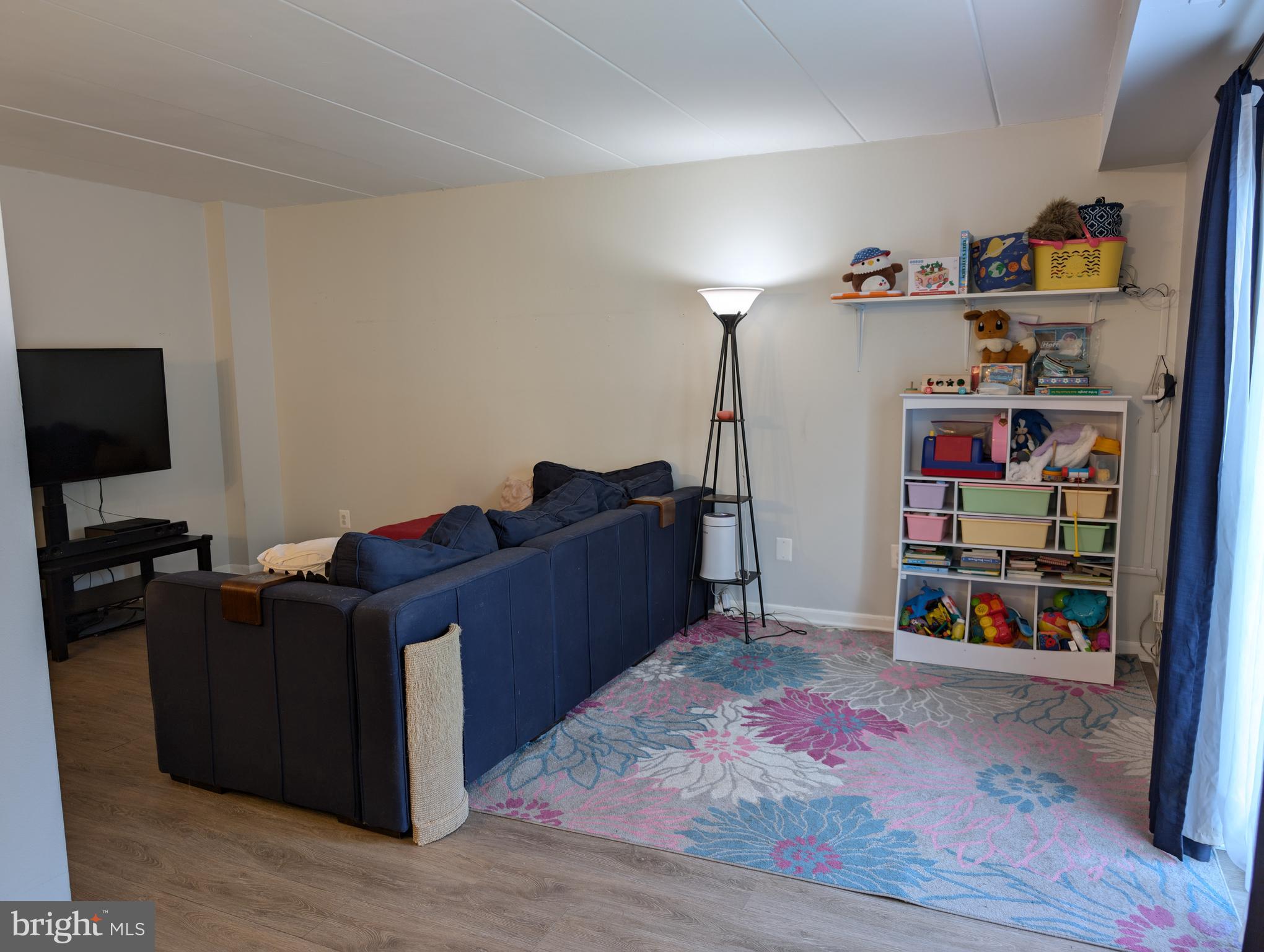 VILLAGE OF WILDE LAKE - Residential Lease