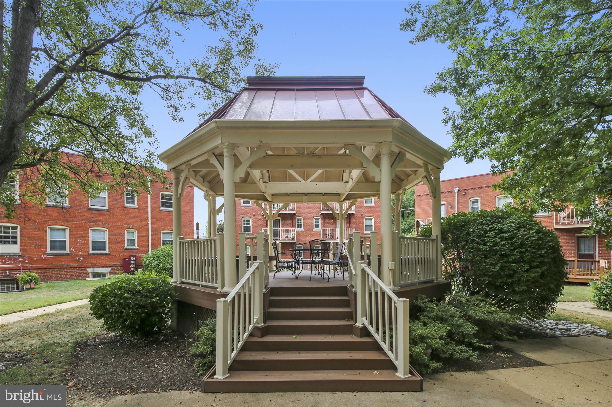 HARBOR TERRACE - Residential Lease