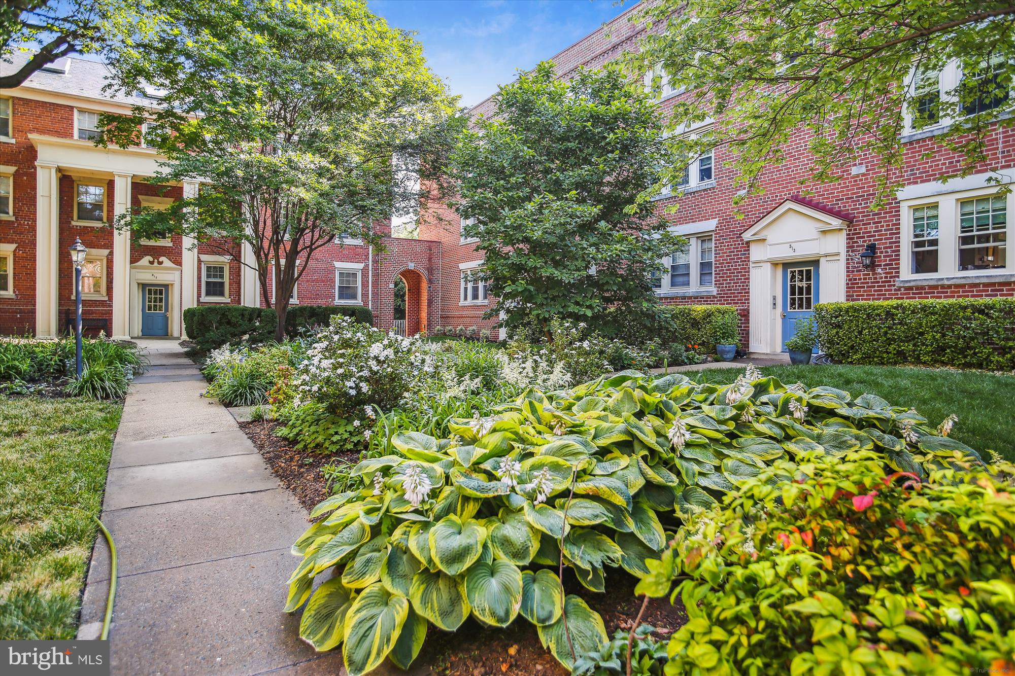 HARBOR TERRACE - Residential Lease