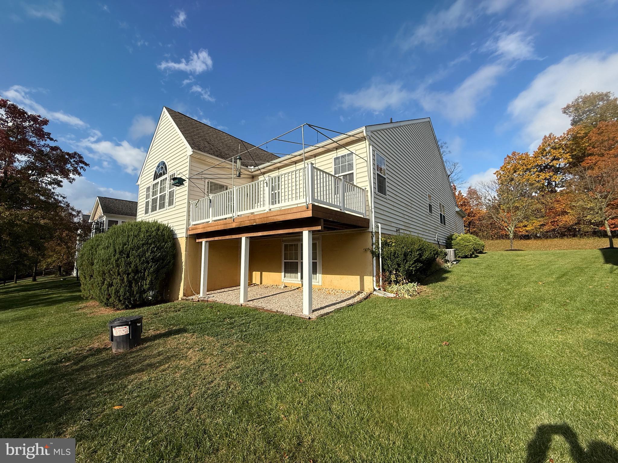 747 CRESTVIEW BOULEVARD