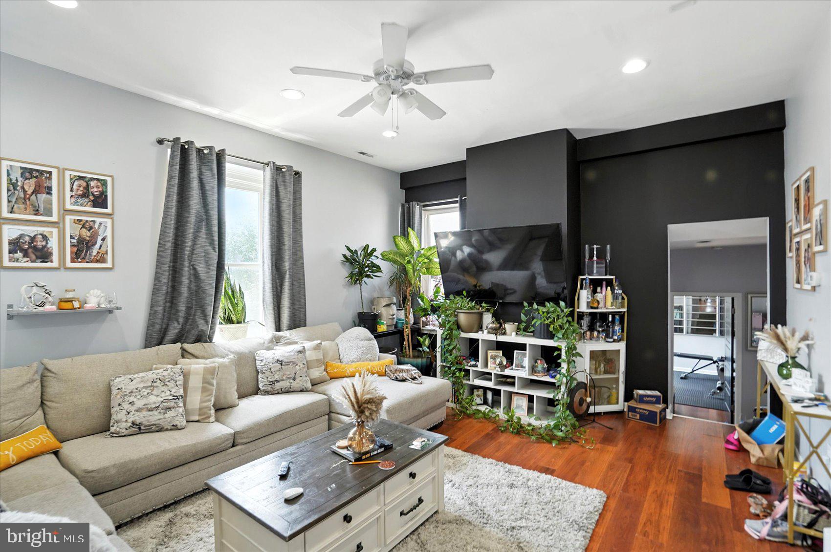 RESERVOIR HILL - Commercial Sale