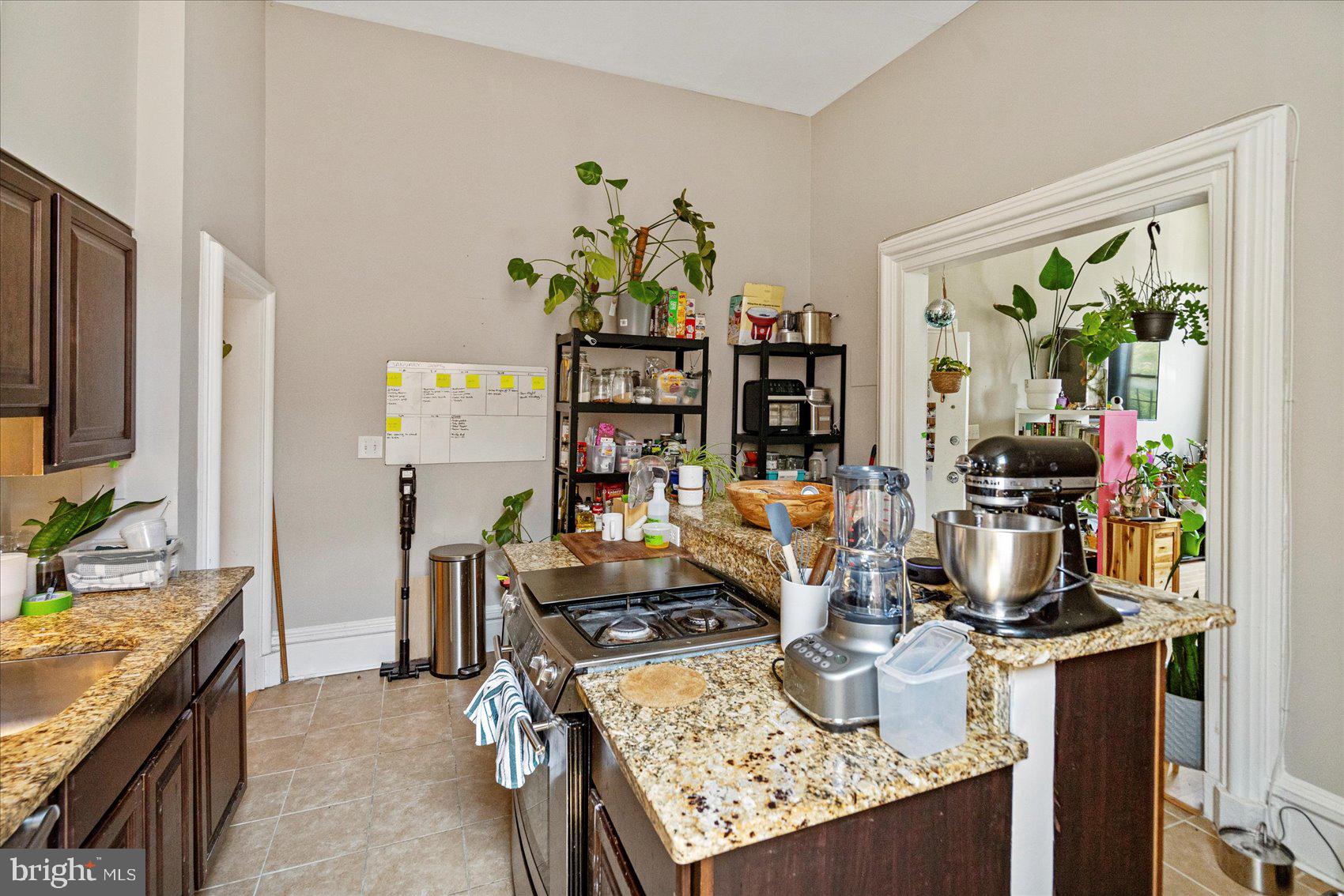 RESERVOIR HILL - Commercial Sale