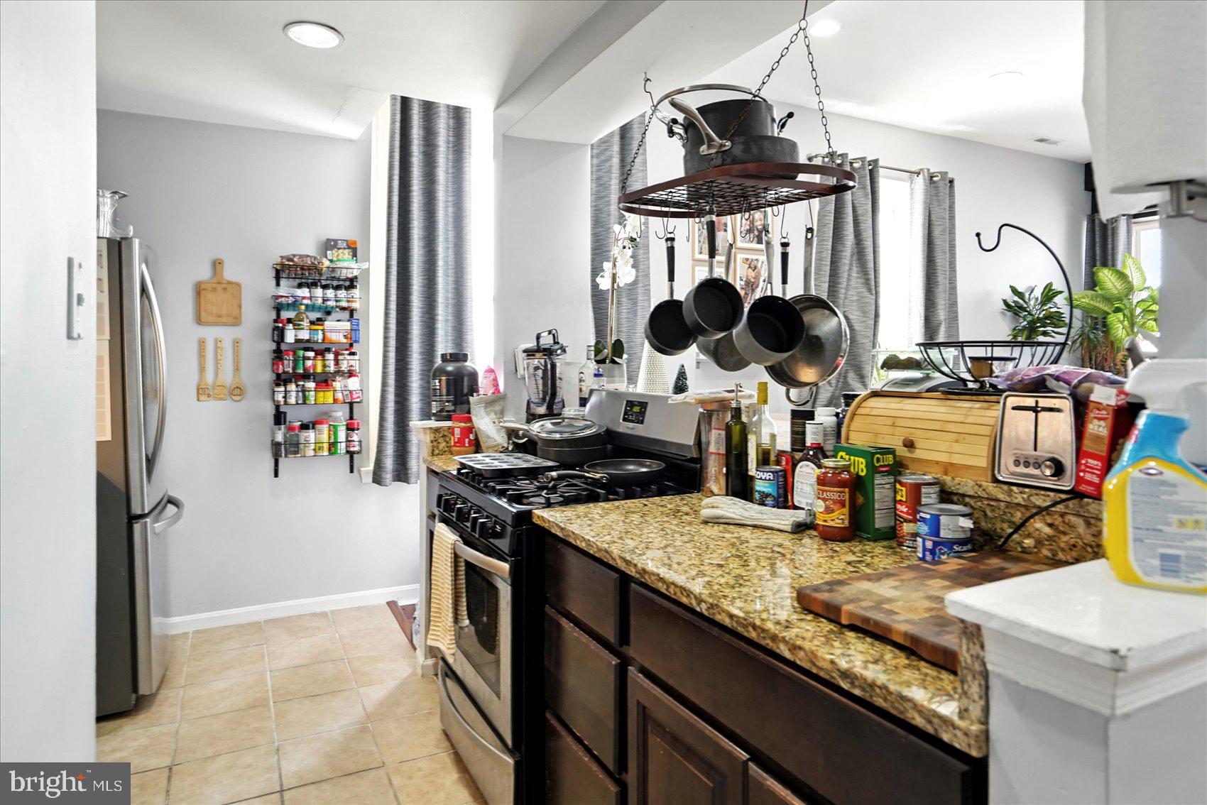 RESERVOIR HILL - Commercial Sale