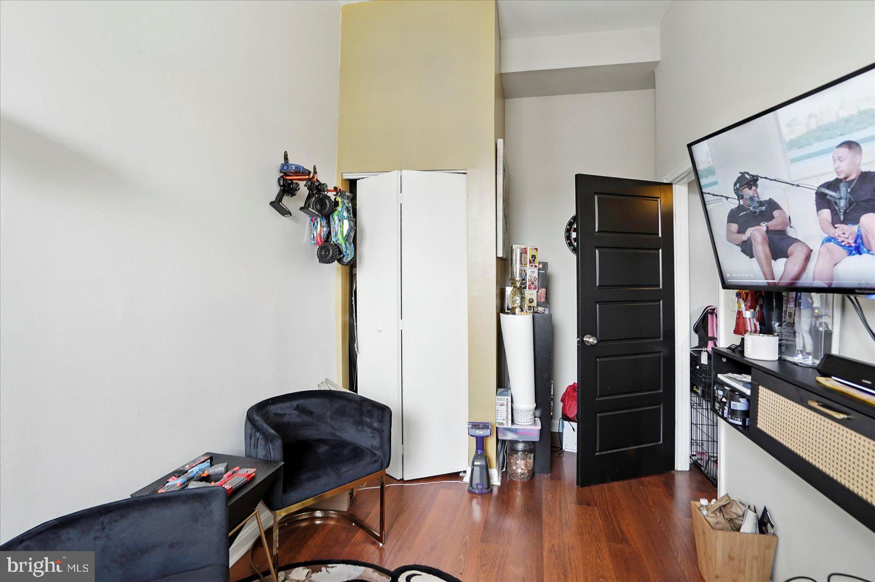 RESERVOIR HILL - Commercial Sale