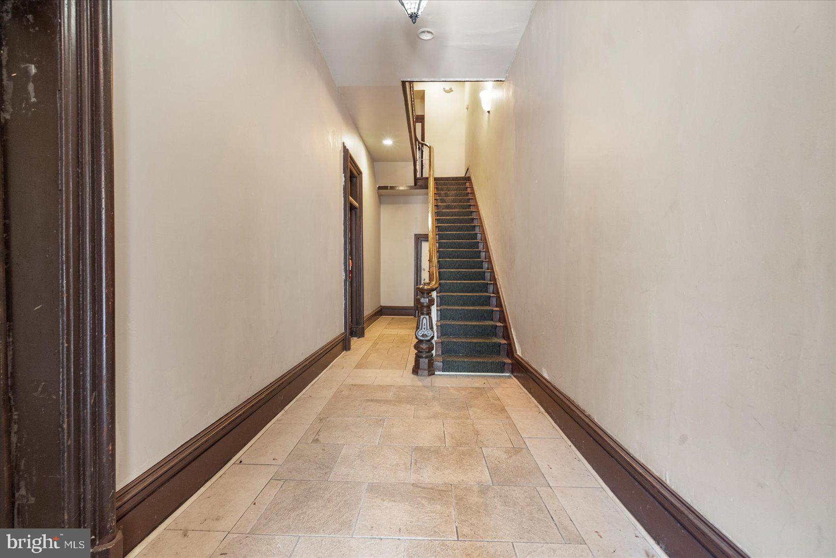 RESERVOIR HILL - Commercial Sale