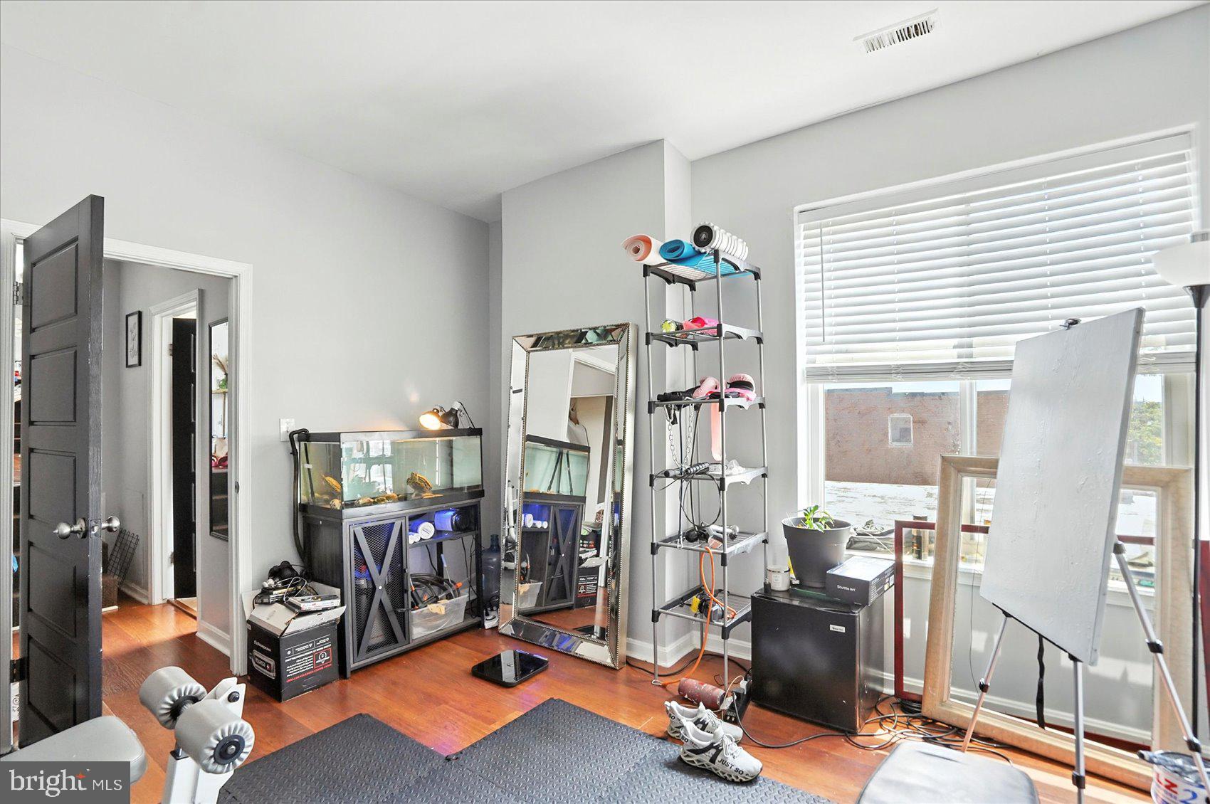 RESERVOIR HILL - Commercial Sale