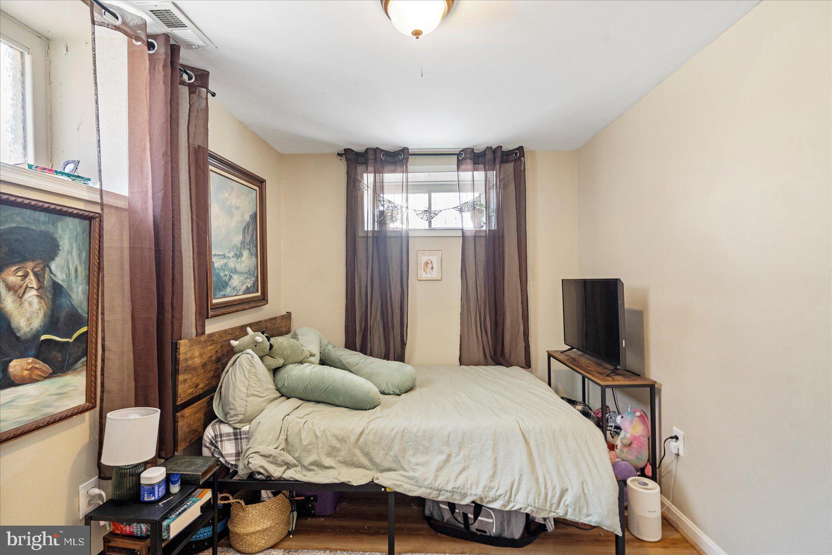 RESERVOIR HILL - Commercial Sale