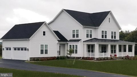 16055 KEYMER HILL COURT HAMILTON VA 20158