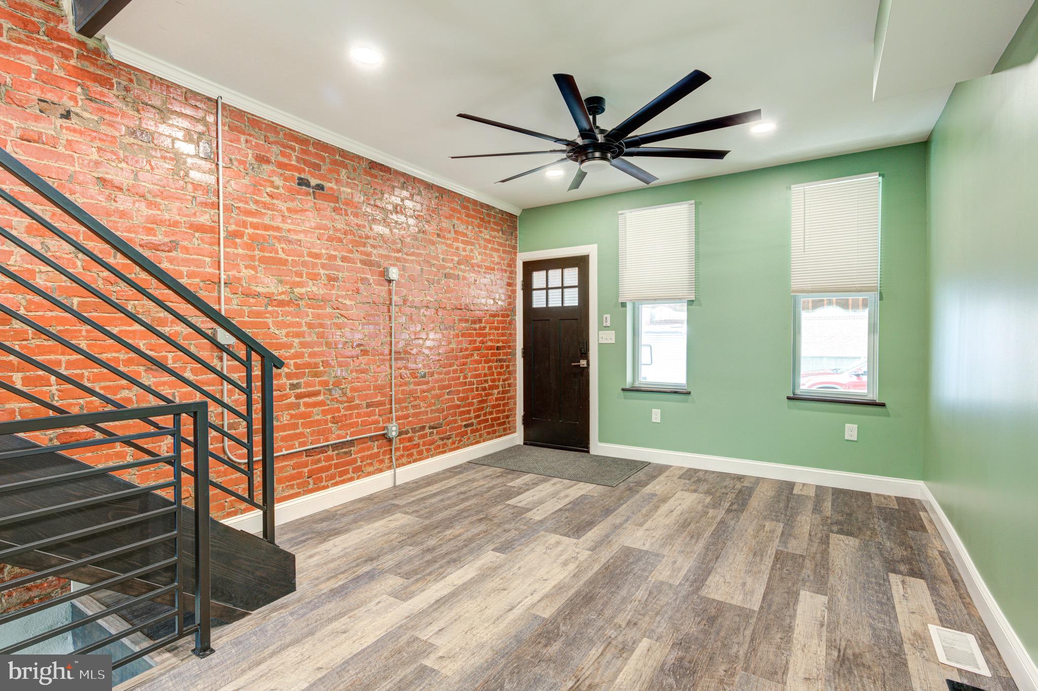 KENSINGTON - Residential