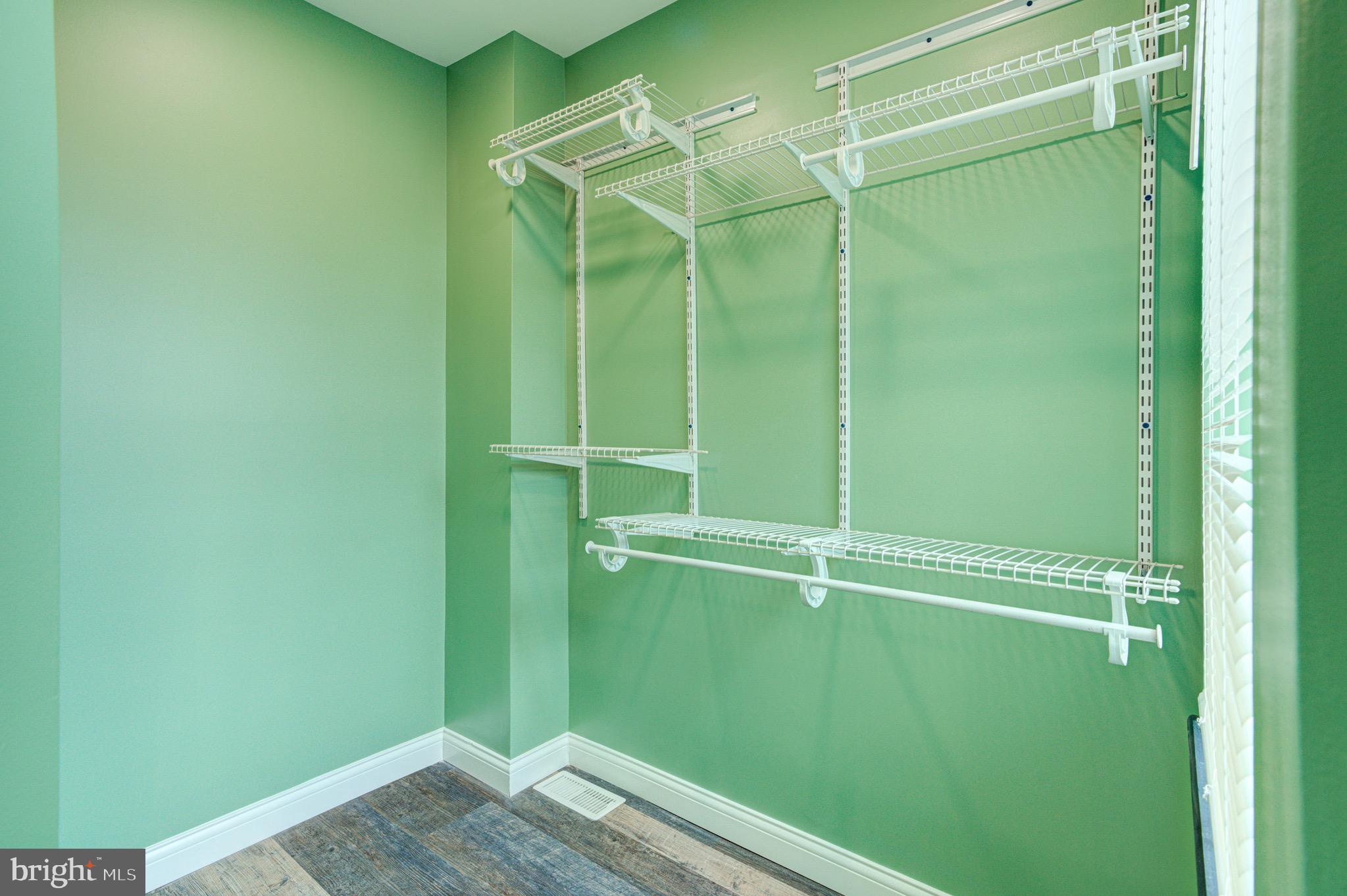 KENSINGTON - Residential