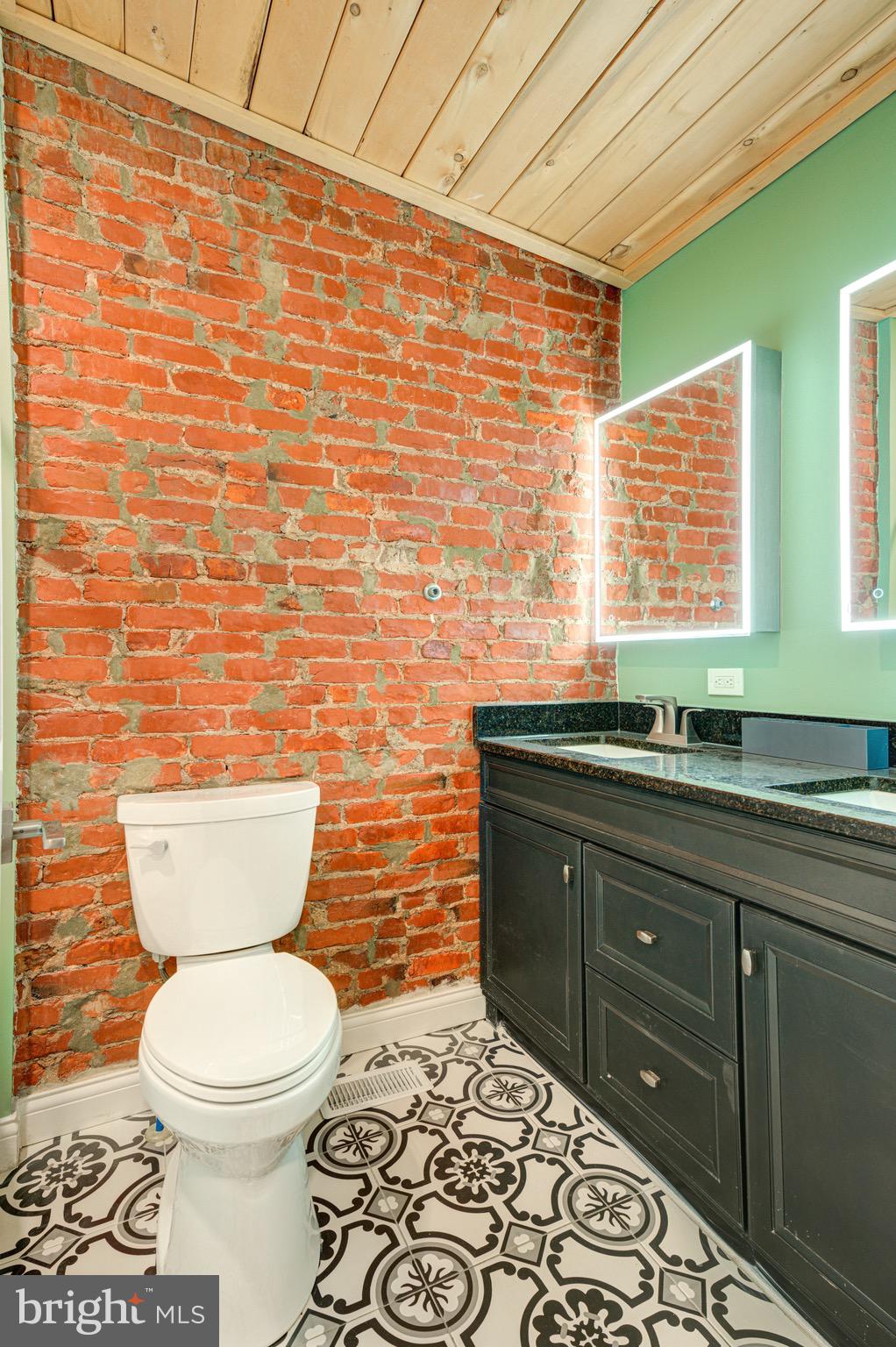 KENSINGTON - Residential