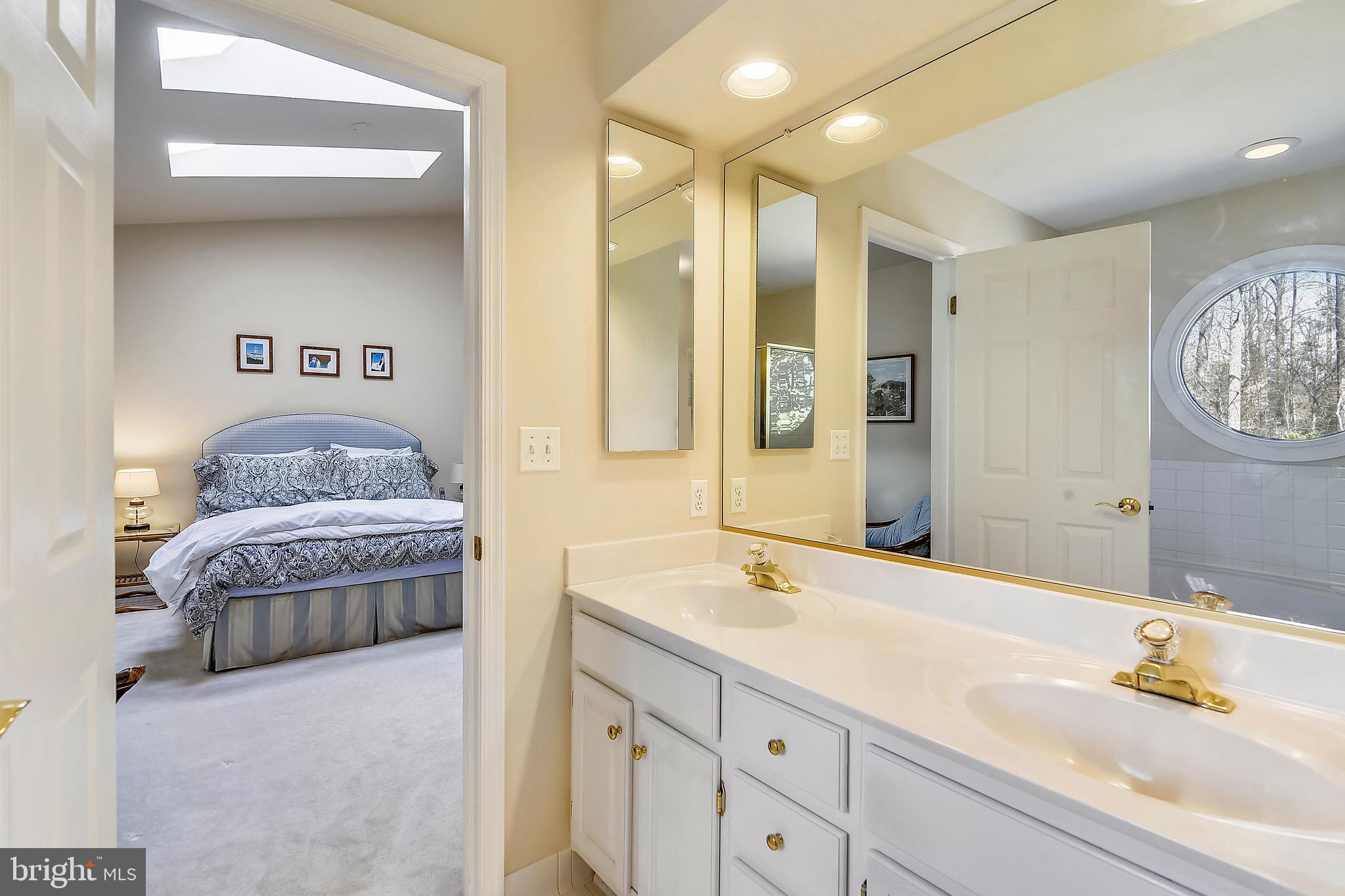 RIVA TRACE - Residential