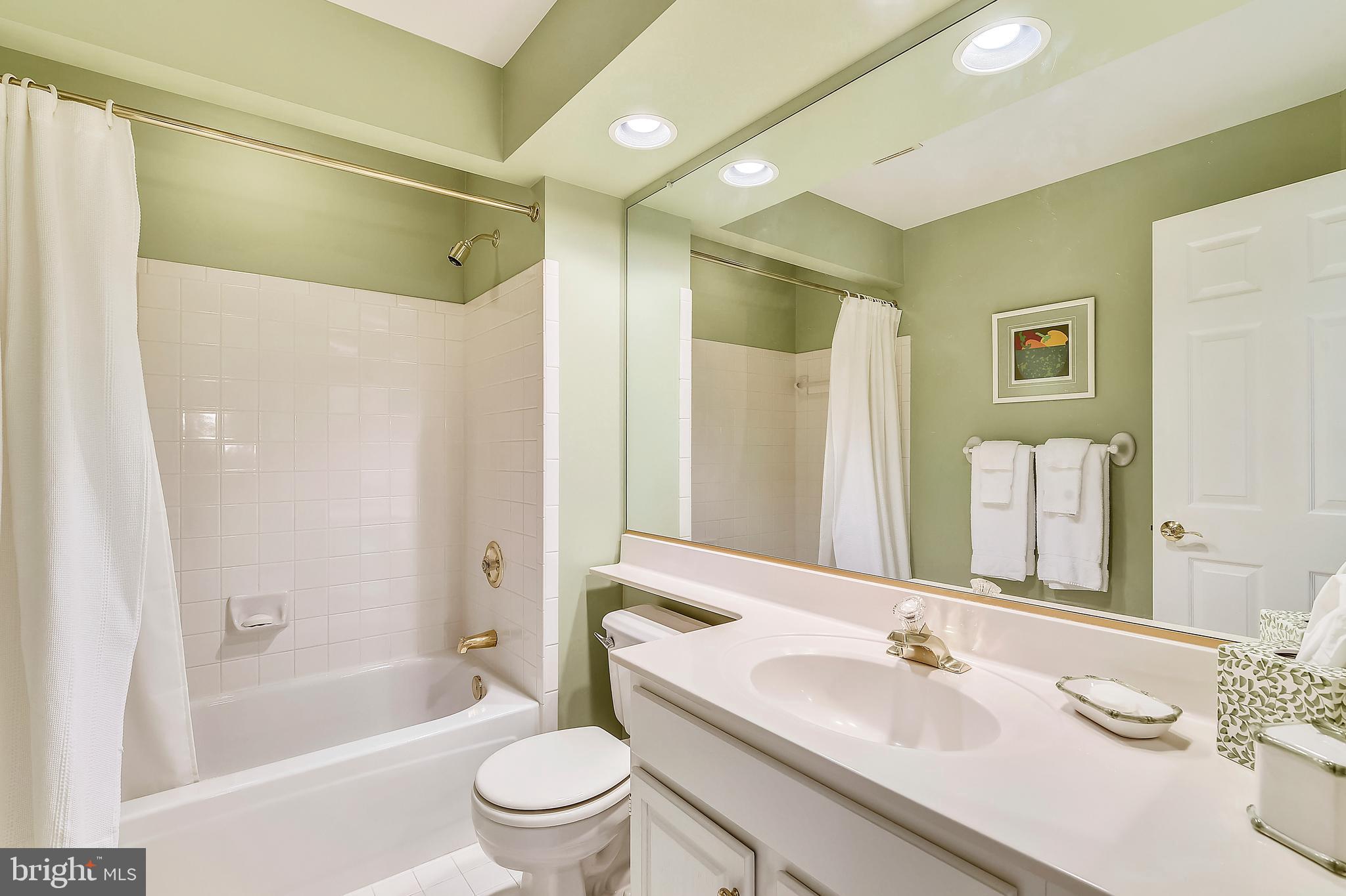 RIVA TRACE - Residential