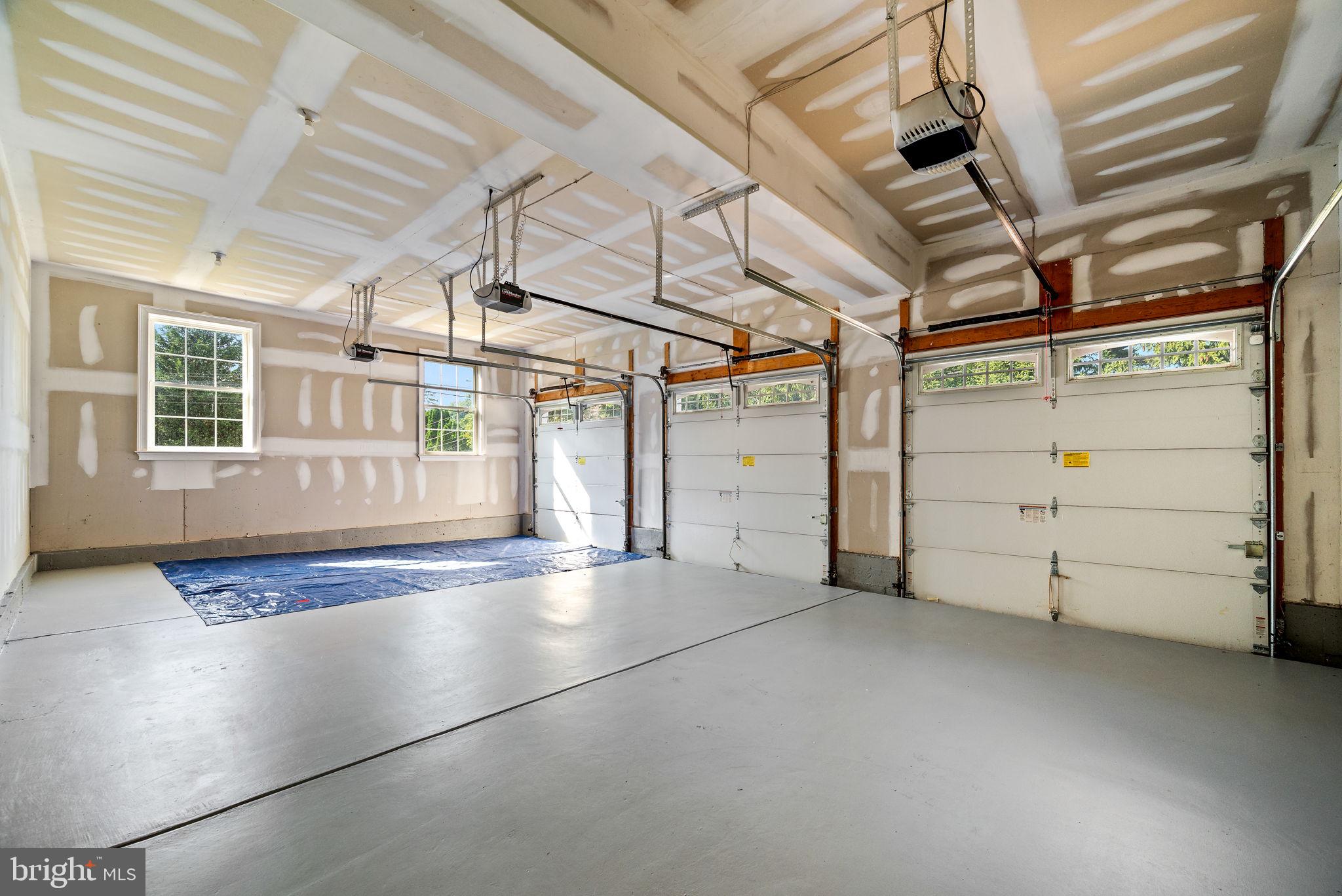 PEAR TREE VIL - Residential