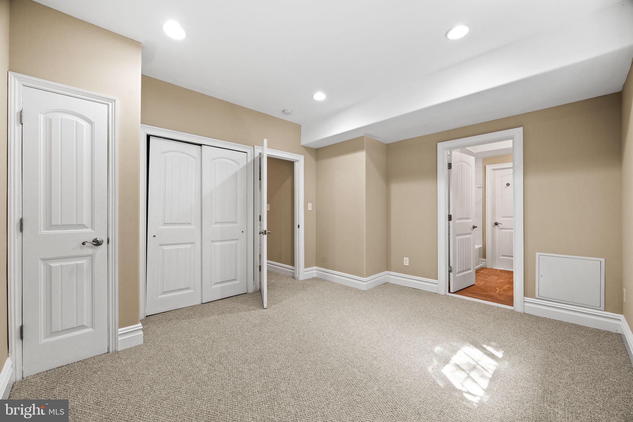 PEAR TREE VIL - Residential