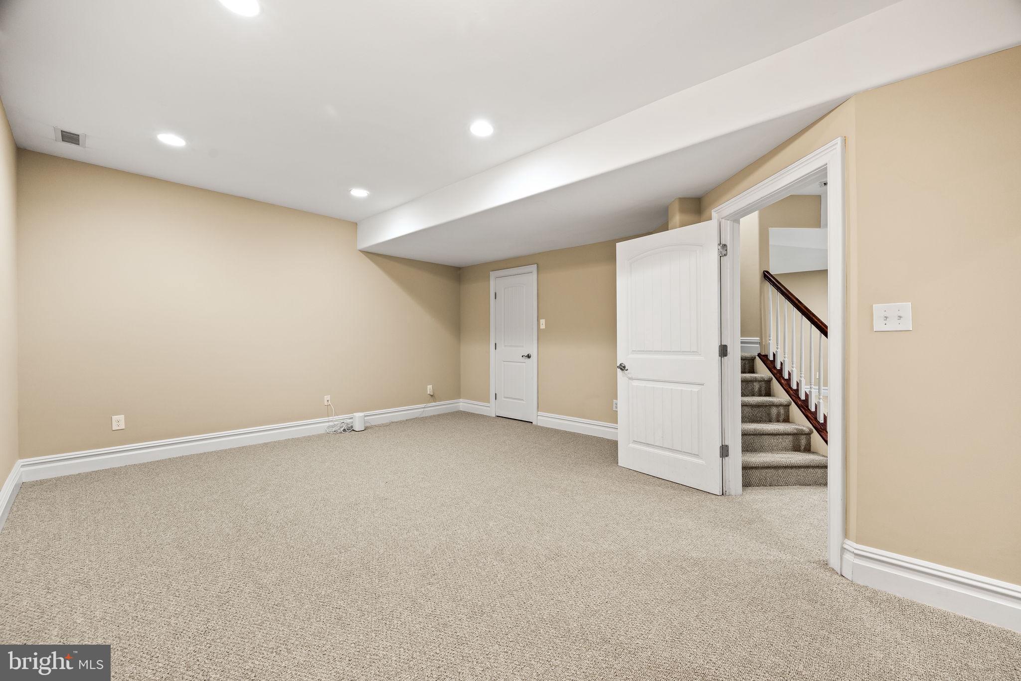 PEAR TREE VIL - Residential