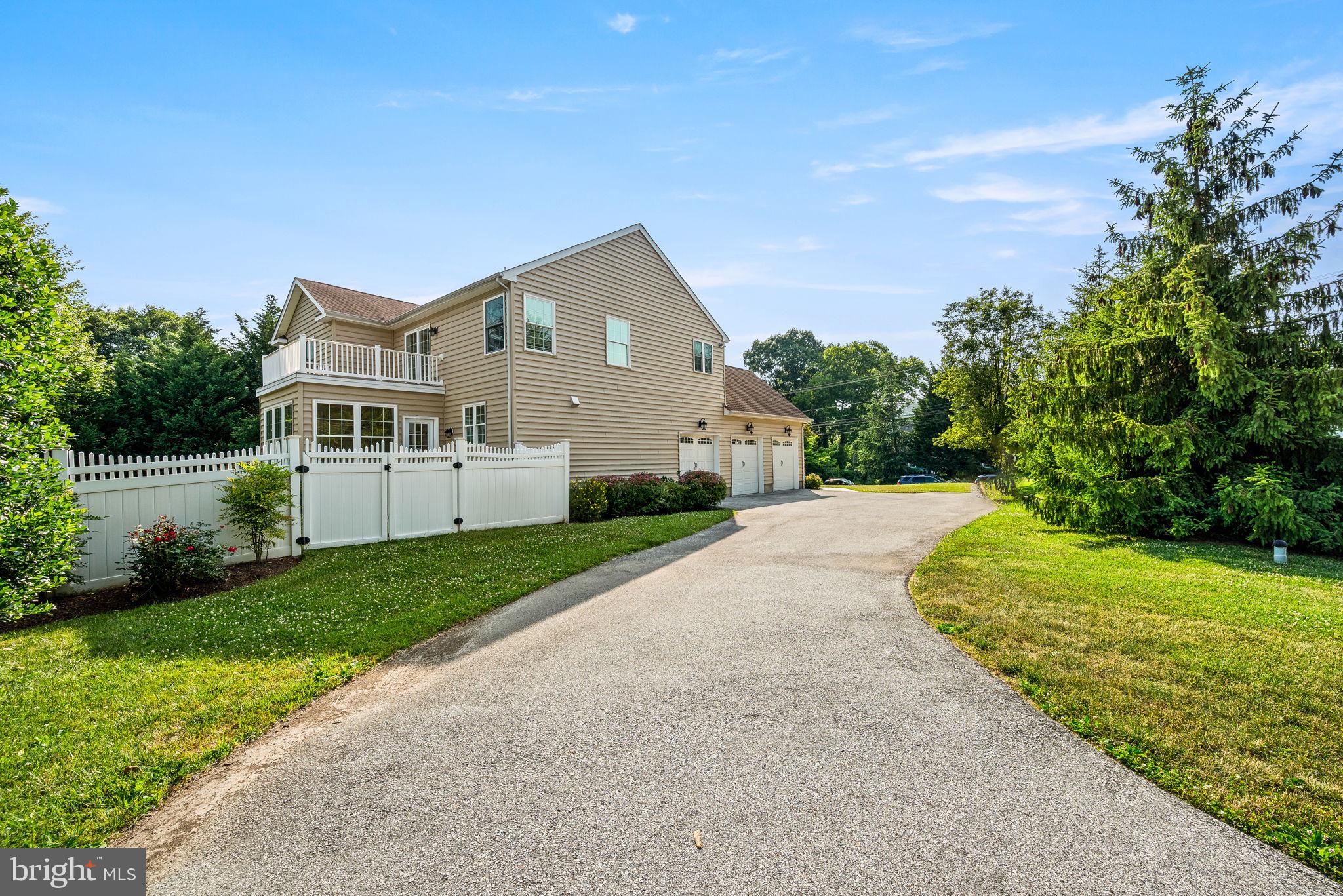 PEAR TREE VIL - Residential