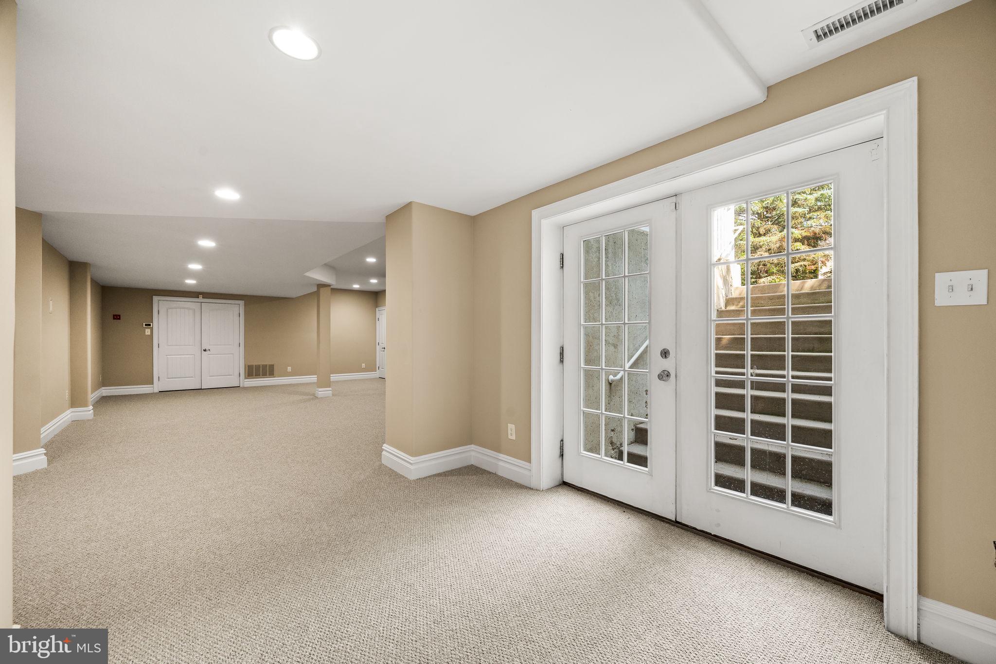 PEAR TREE VIL - Residential