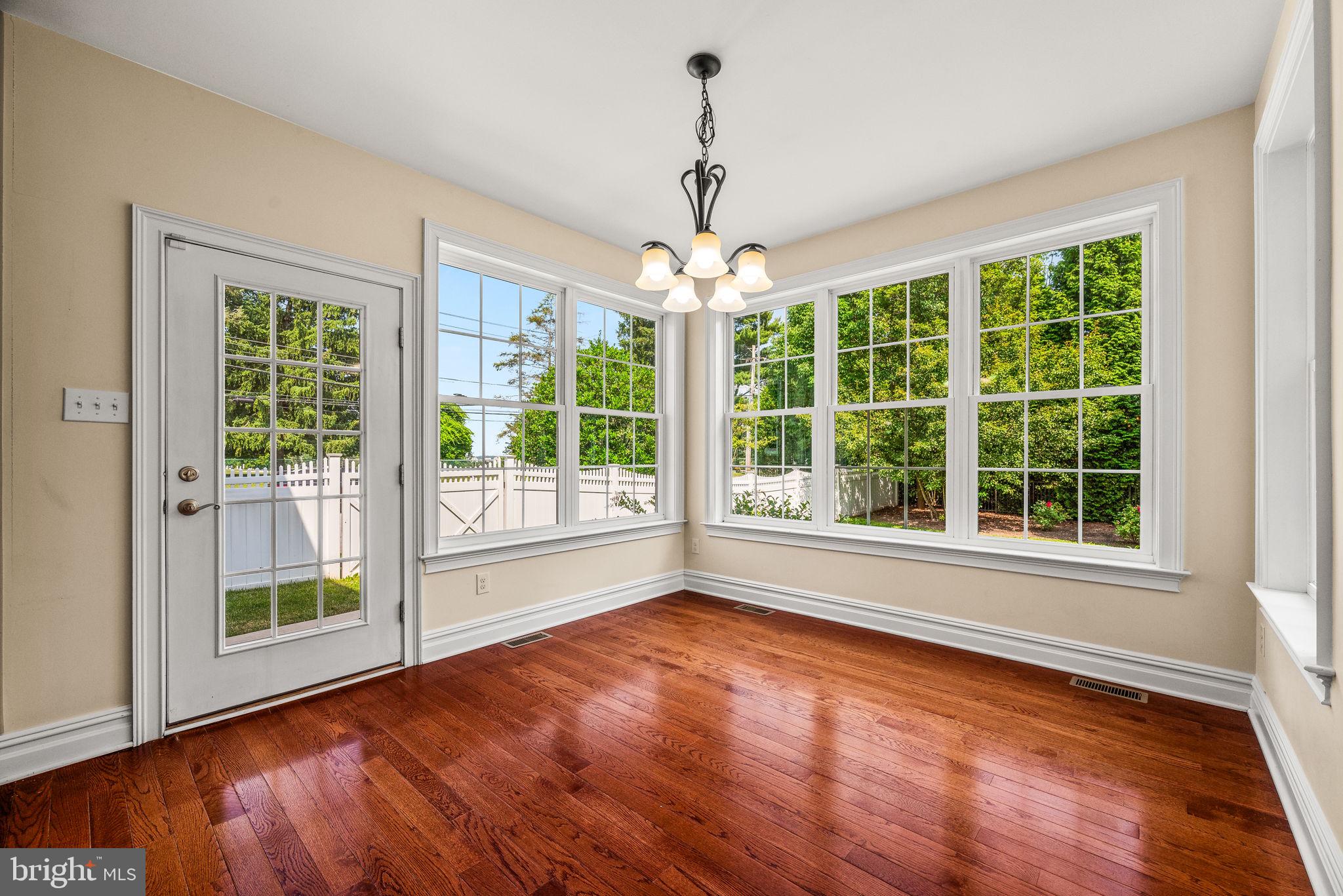 PEAR TREE VIL - Residential