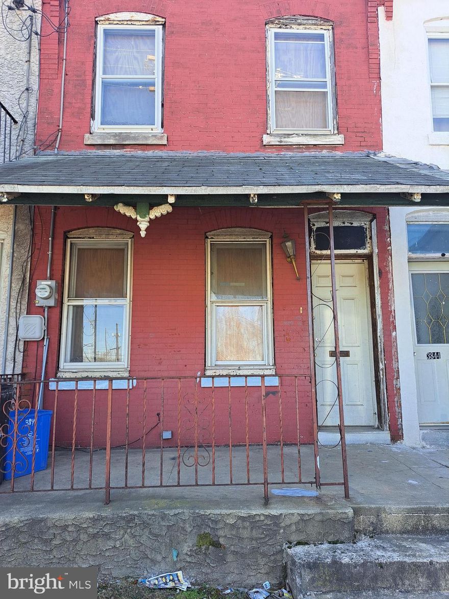 INVESTOR ALERT!!!!! Home has a bump out off the kitchen, so you can expand the kitchen if you choose.