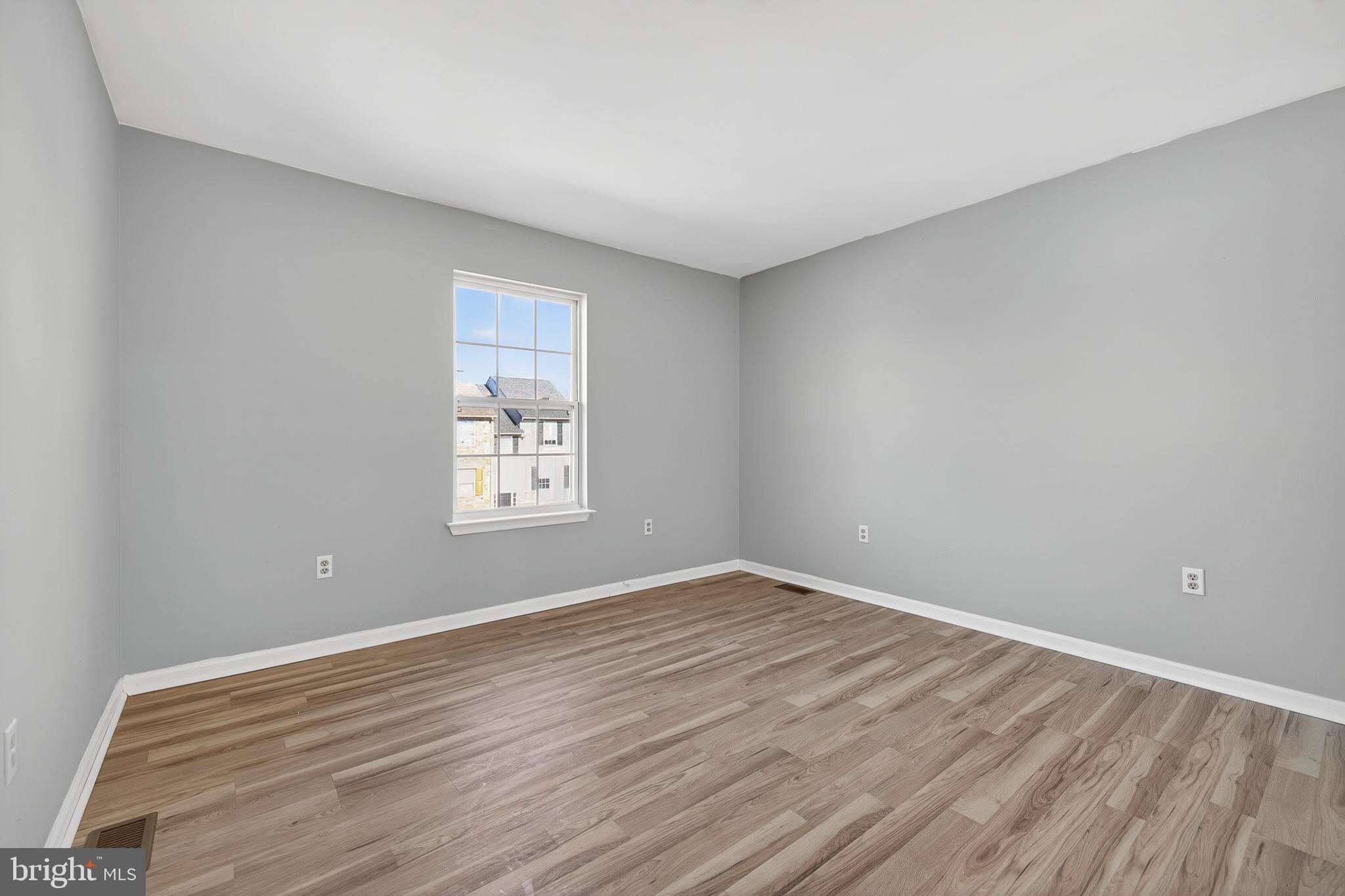 BELLWETHER MANOR - Residential