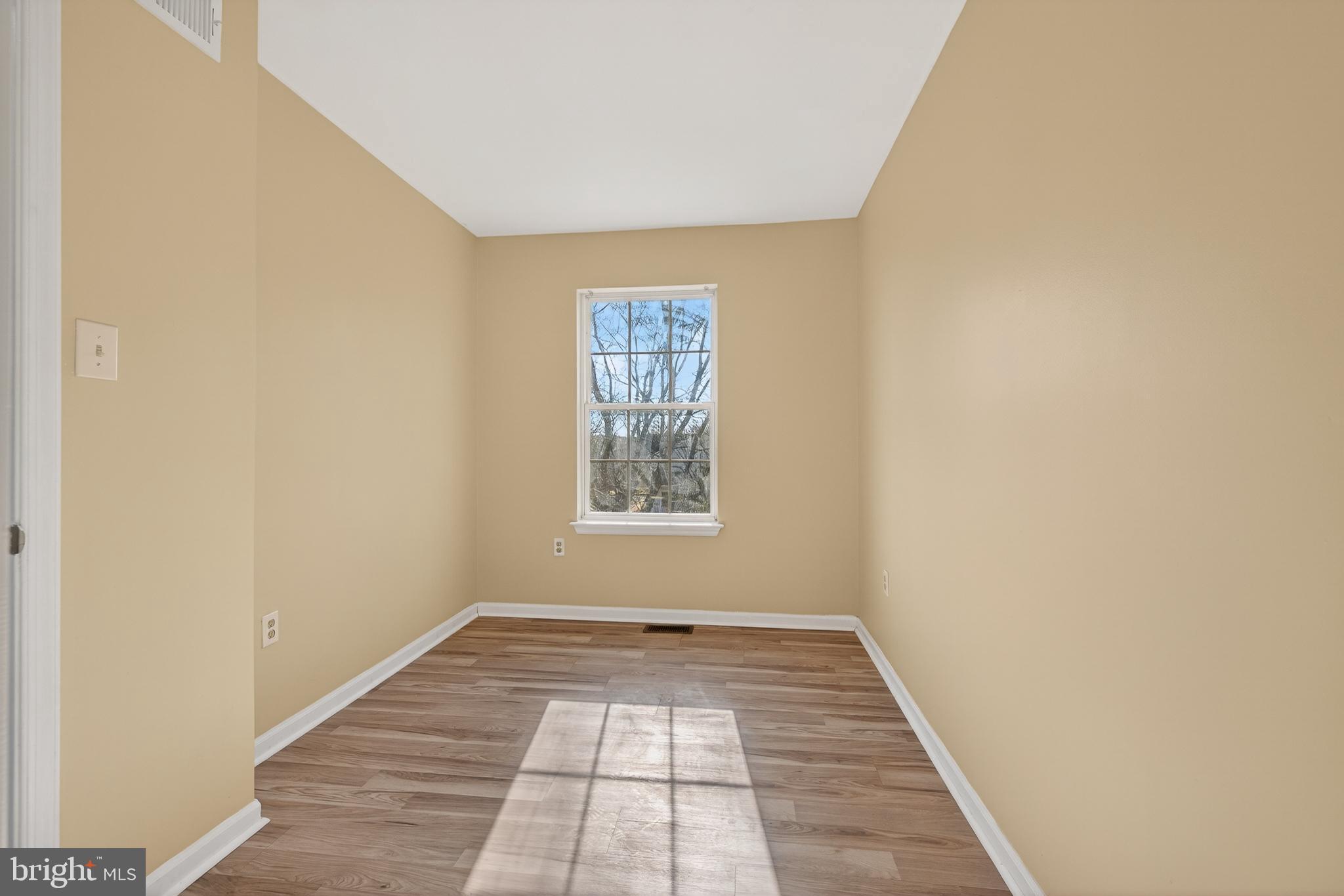 BELLWETHER MANOR - Residential