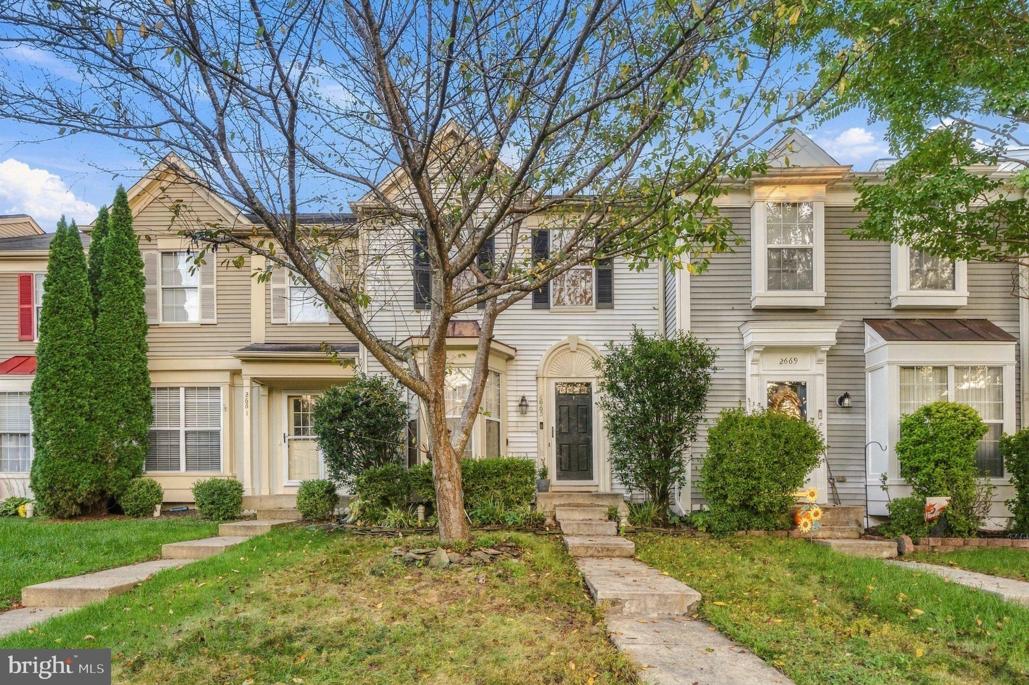 2665 MCGUFFEYS COURT